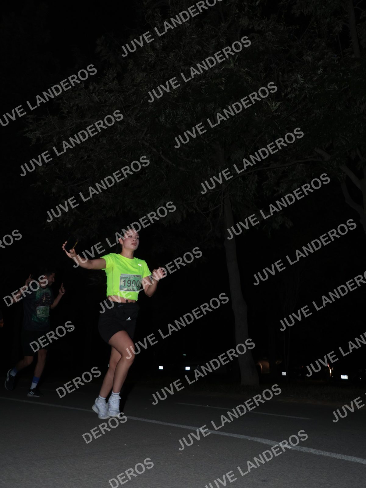 Foto de la Carrera Nocturna de Zombies Parque Metropolitano 2026 en Parque Metropolitano de Guadalajara, Zapopan, Jalisco a las 20:45 · dorsal 1900