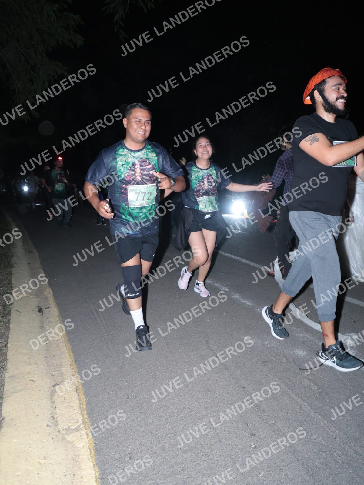Foto de la Carrera Nocturna de Zombies Parque Metropolitano 2026 en Parque Metropolitano de Guadalajara, Zapopan, Jalisco a las 20:59 · dorsal 772, 770