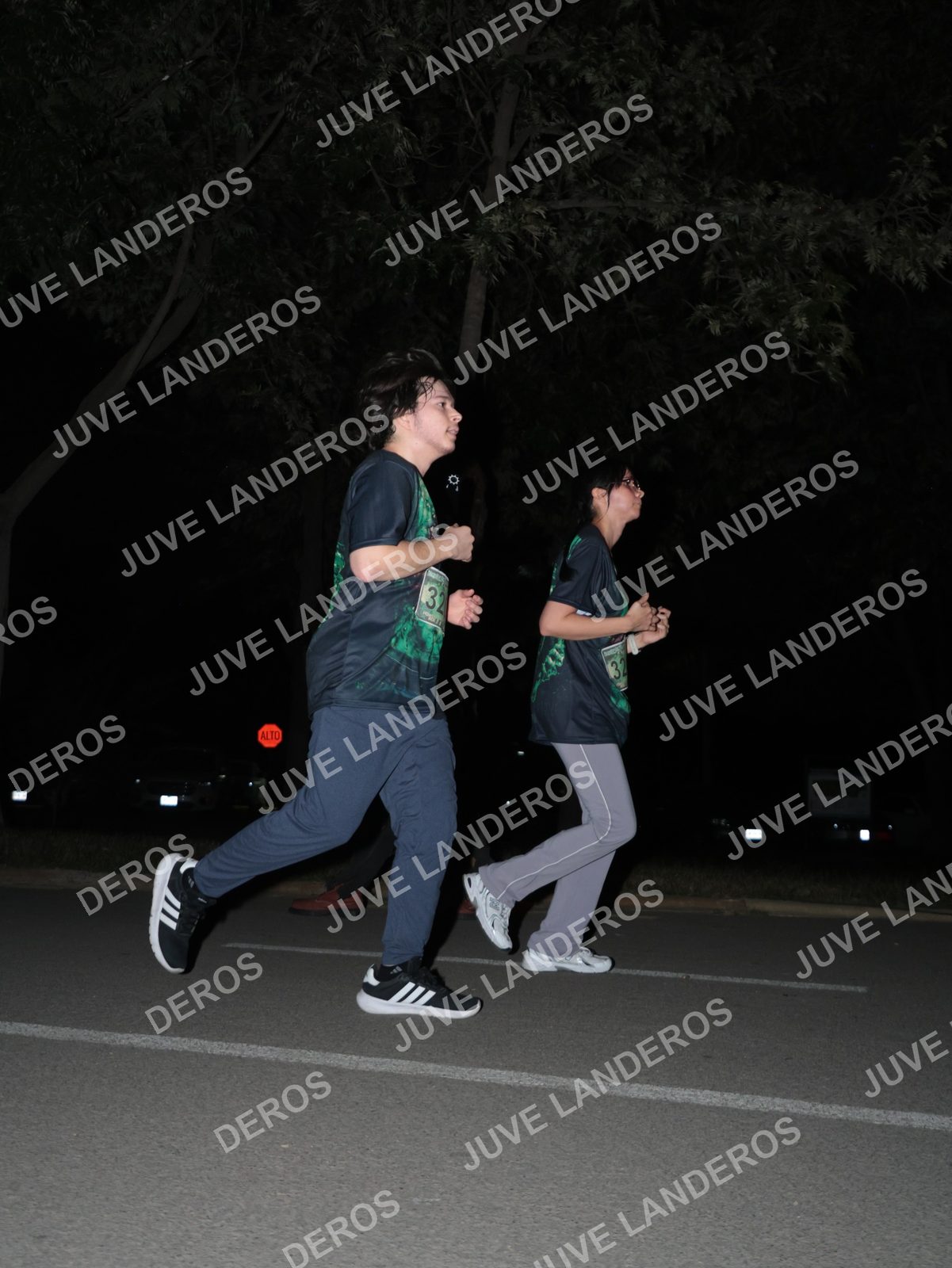 Foto de la Carrera Nocturna de Zombies Parque Metropolitano 2026 en Parque Metropolitano de Guadalajara, Zapopan, Jalisco a las 20:52 · dorsal 32