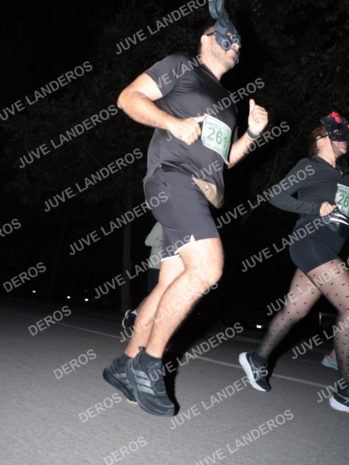 Foto de la Carrera Nocturna de Zombies Parque Metropolitano 2026 en Parque Metropolitano de Guadalajara, Zapopan, Jalisco a las 20:54 · dorsal 261