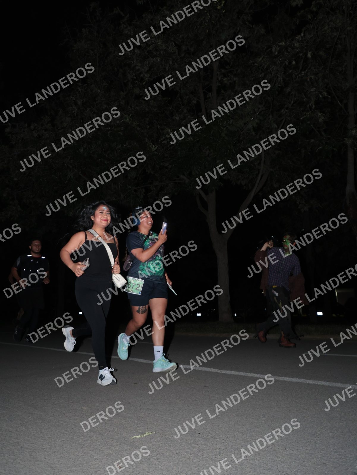 Foto de la Carrera Nocturna de Zombies Parque Metropolitano 2026 en Parque Metropolitano de Guadalajara, Zapopan, Jalisco a las 20:53 · dorsal 672