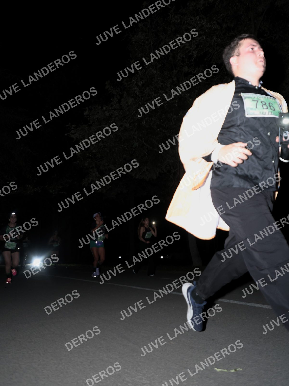 Foto de la Carrera Nocturna de Zombies Parque Metropolitano 2026 en Parque Metropolitano de Guadalajara, Zapopan, Jalisco a las 20:52 · dorsal 786, 3033