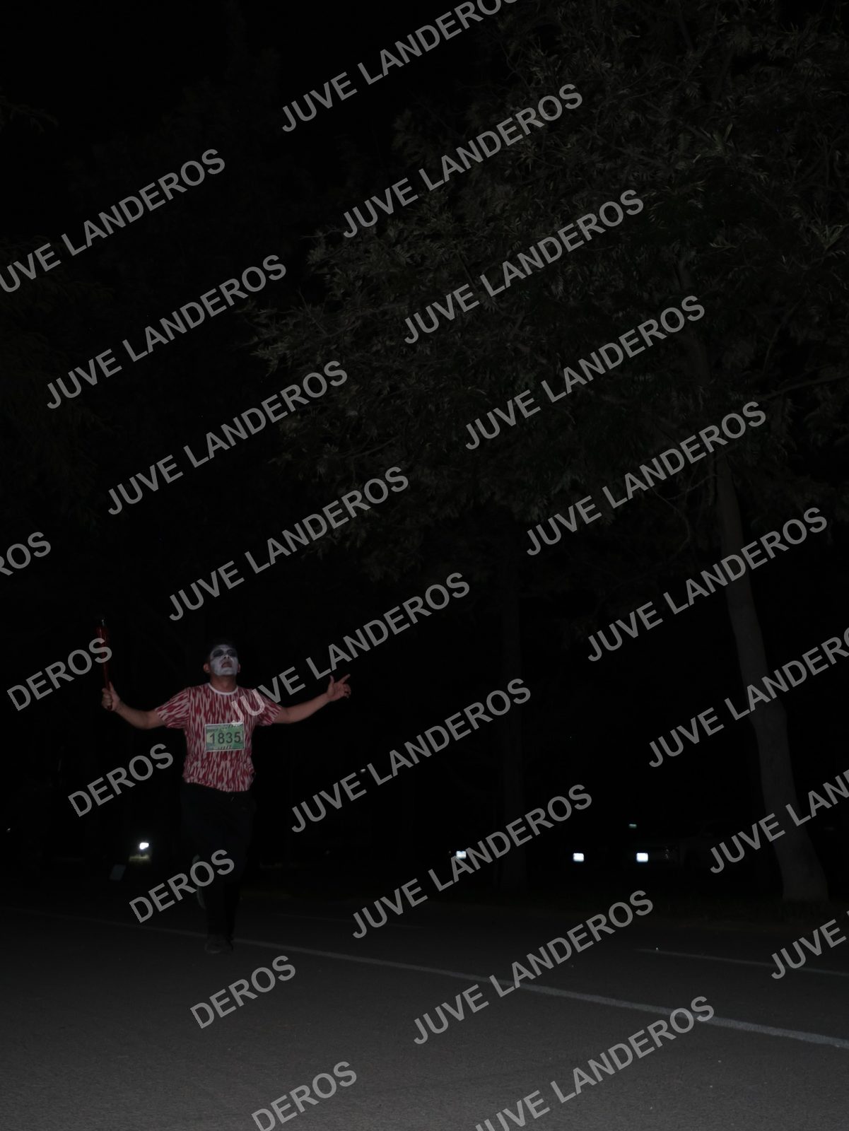 Foto de la Carrera Nocturna de Zombies Parque Metropolitano 2026 en Parque Metropolitano de Guadalajara, Zapopan, Jalisco a las 20:42 · dorsal 1835