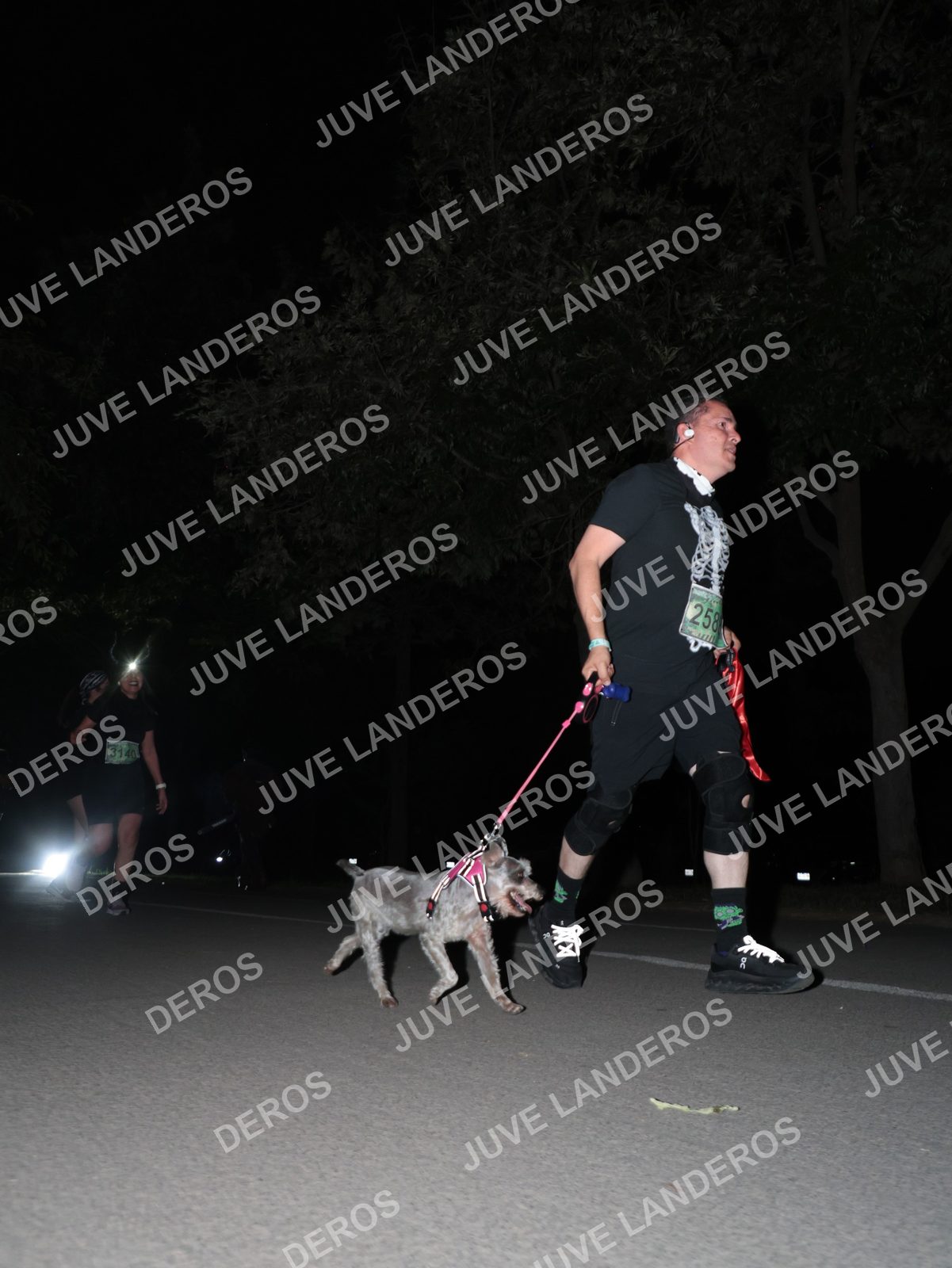 Foto de la Carrera Nocturna de Zombies Parque Metropolitano 2026 en Parque Metropolitano de Guadalajara, Zapopan, Jalisco a las 20:49 · dorsal 258