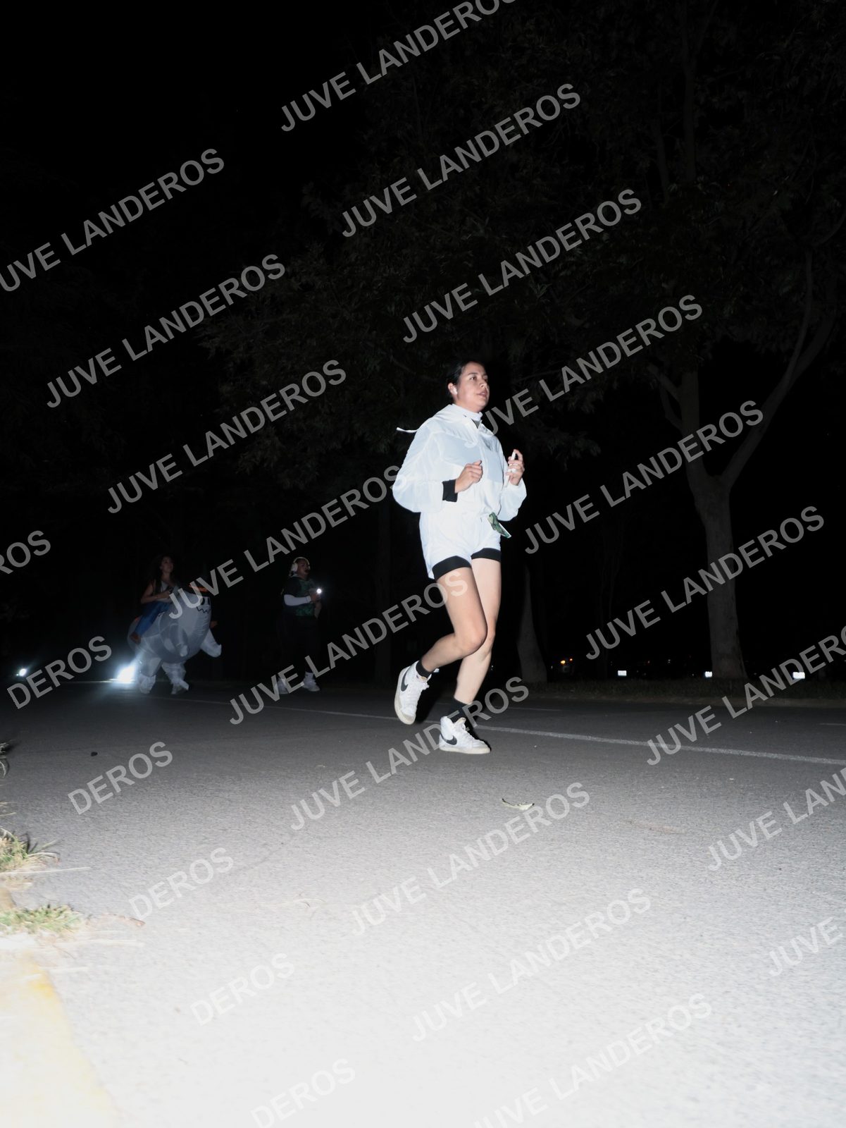 Foto de la Carrera Nocturna de Zombies Parque Metropolitano 2026 en Parque Metropolitano de Guadalajara, Zapopan, Jalisco a las 21:06