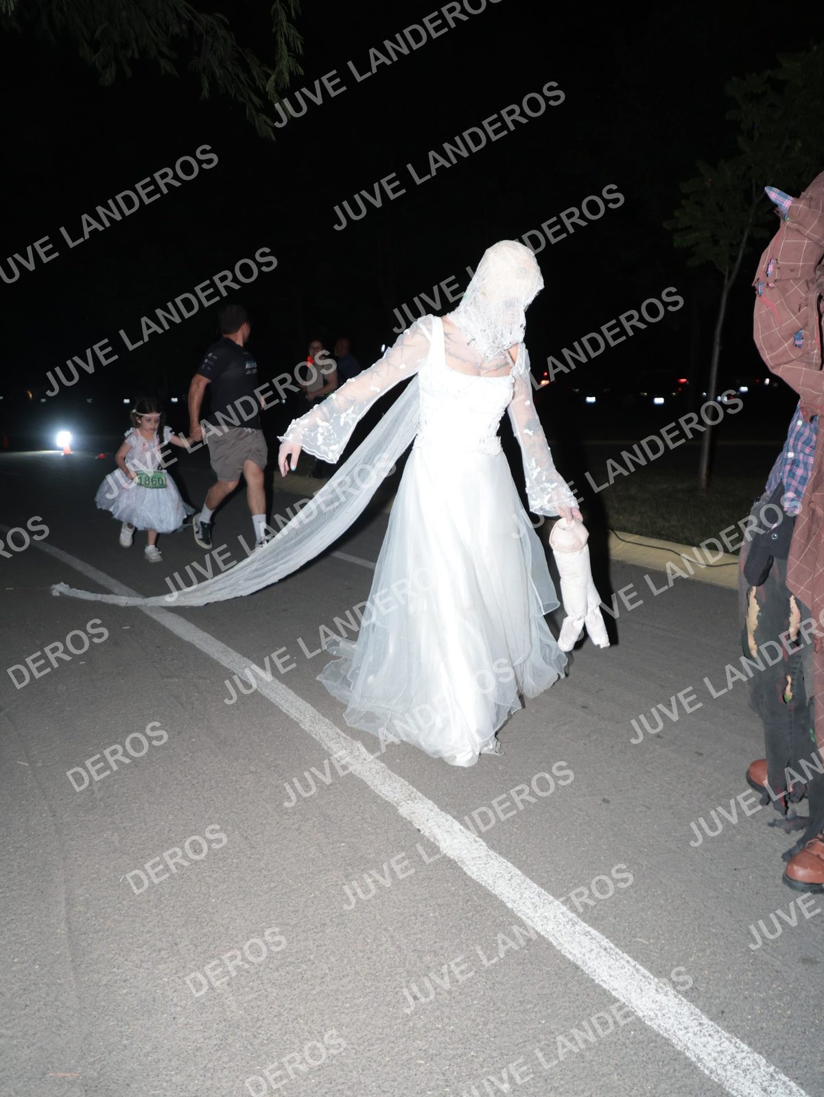 Foto de la Carrera Nocturna de Zombies Parque Metropolitano 2026 en Parque Metropolitano de Guadalajara, Zapopan, Jalisco a las 20:58 · dorsal 1860
