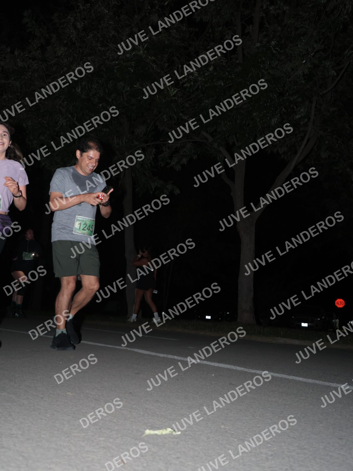 Foto de la Carrera Nocturna de Zombies Parque Metropolitano 2026 en Parque Metropolitano de Guadalajara, Zapopan, Jalisco a las 20:56 · dorsal 1245