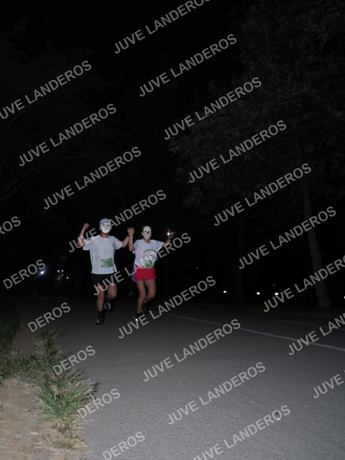 Foto de la Carrera Nocturna de Zombies Parque Metropolitano 2026 en Parque Metropolitano de Guadalajara, Zapopan, Jalisco a las 20:43 · dorsal 783, 782