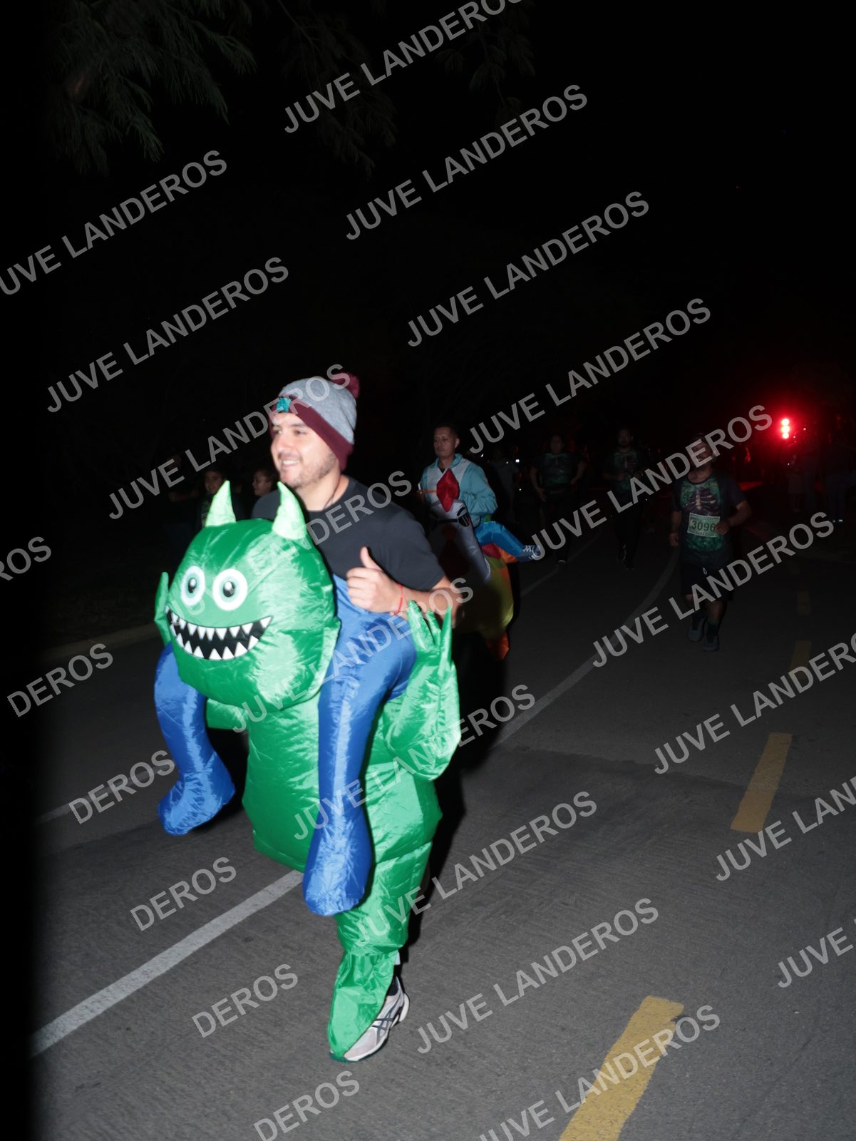 Foto de la Carrera Nocturna de Zombies Parque Metropolitano 2026 en Parque Metropolitano de Guadalajara, Zapopan, Jalisco a las 20:18 · dorsal 3096