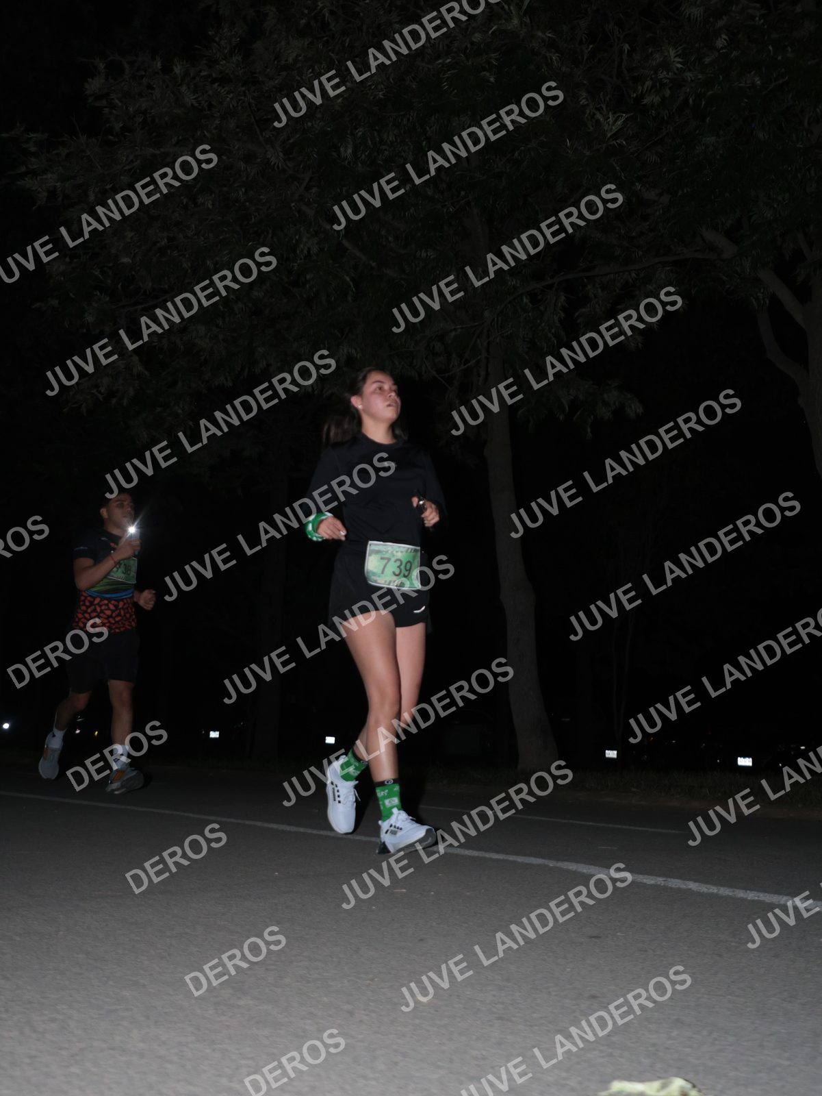 Foto de la Carrera Nocturna de Zombies Parque Metropolitano 2026 en Parque Metropolitano de Guadalajara, Zapopan, Jalisco a las 20:49 · dorsal 739