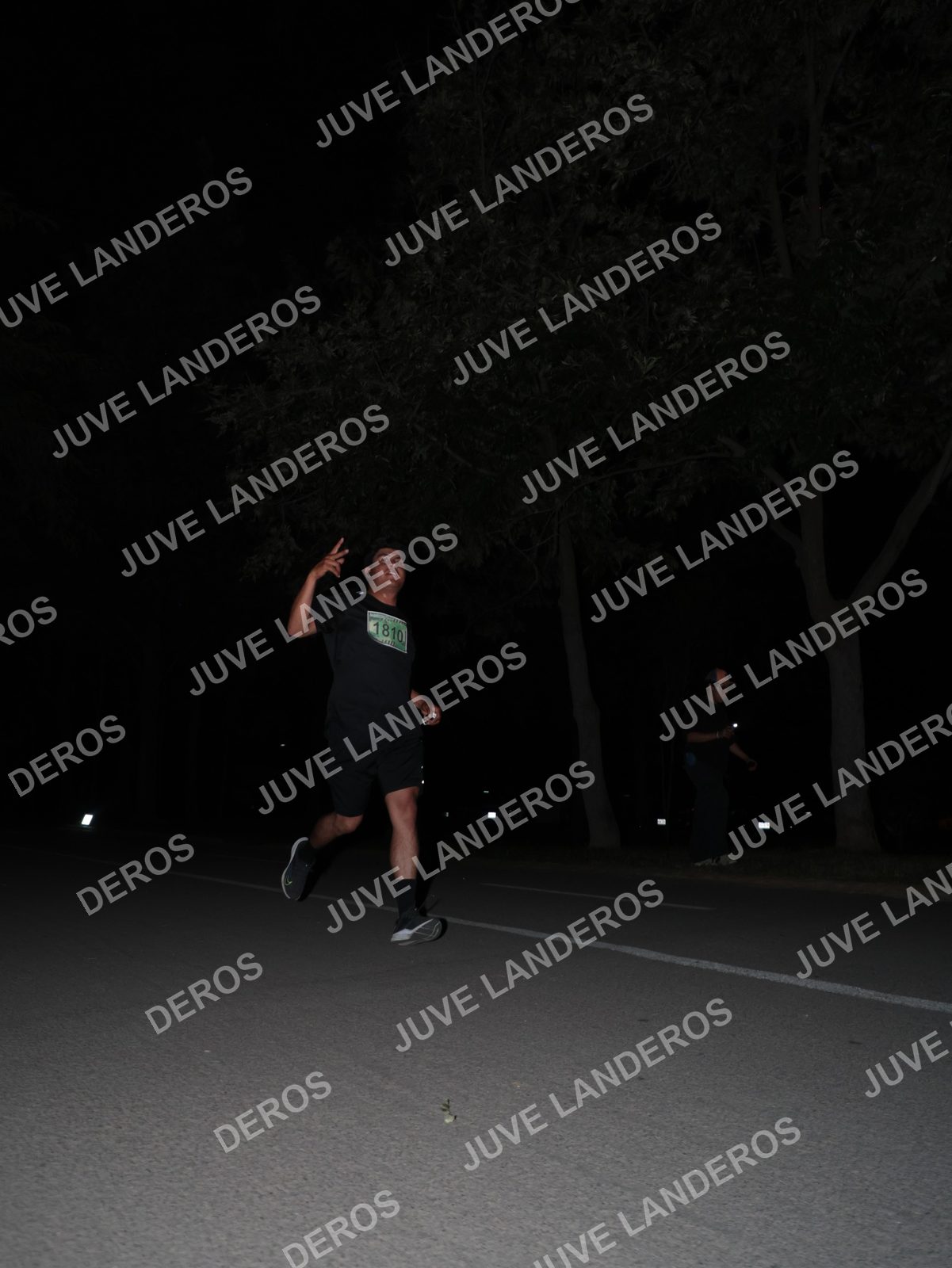 Foto de la Carrera Nocturna de Zombies Parque Metropolitano 2026 en Parque Metropolitano de Guadalajara, Zapopan, Jalisco a las 20:39 · dorsal 1810