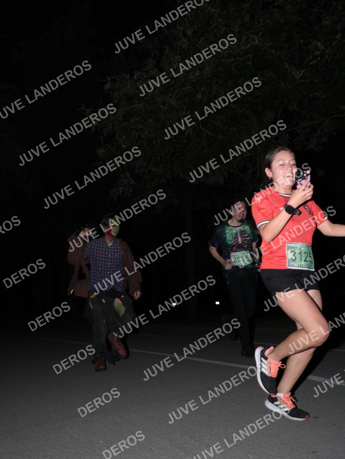 Foto de la Carrera Nocturna de Zombies Parque Metropolitano 2026 en Parque Metropolitano de Guadalajara, Zapopan, Jalisco a las 20:42 · dorsal 3125, 2535