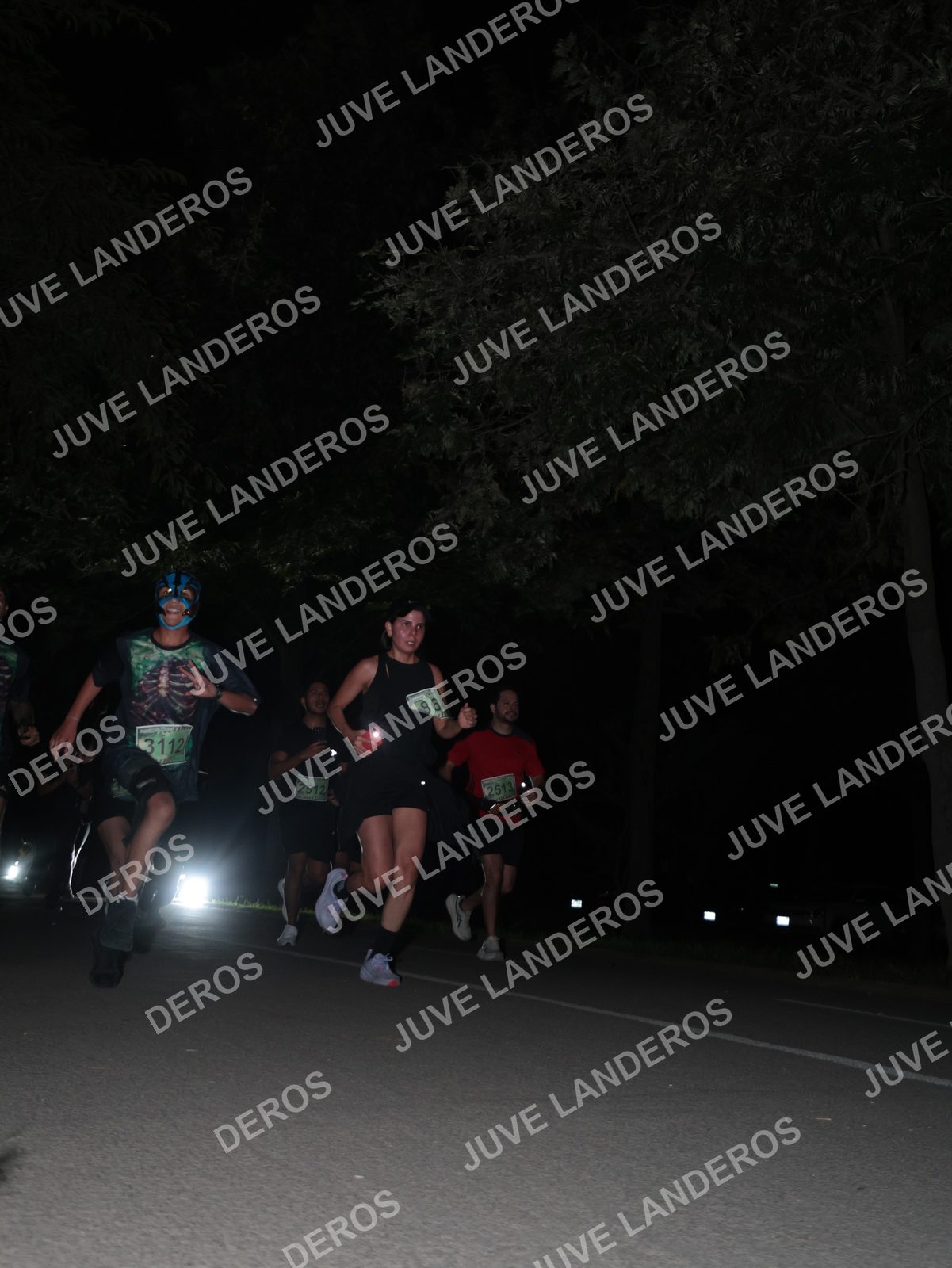 Foto de la Carrera Nocturna de Zombies Parque Metropolitano 2026 en Parque Metropolitano de Guadalajara, Zapopan, Jalisco a las 20:47 · dorsal 3112, 2512, 2513, 86