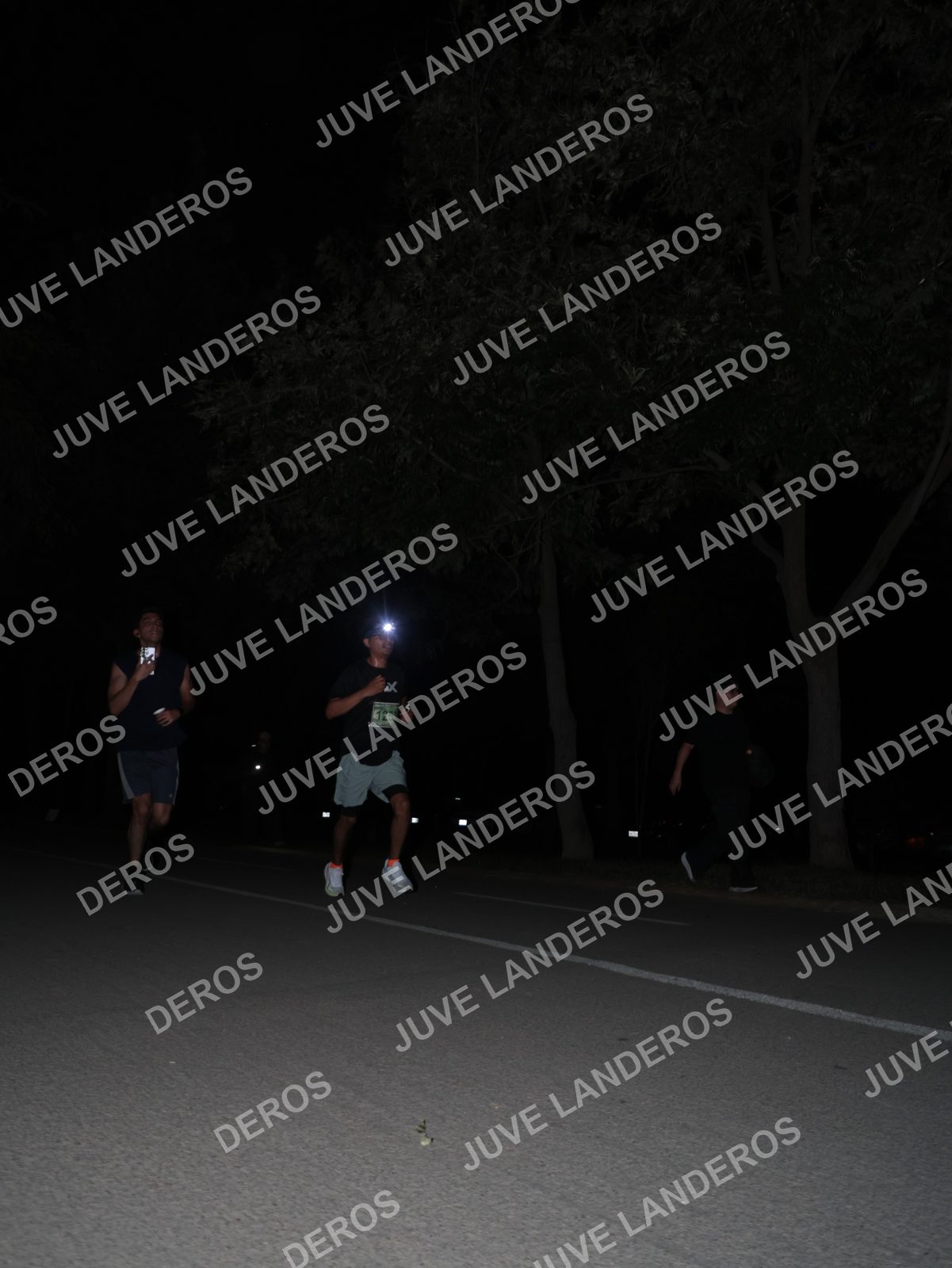 Foto de la Carrera Nocturna de Zombies Parque Metropolitano 2026 en Parque Metropolitano de Guadalajara, Zapopan, Jalisco a las 20:39 · dorsal 125