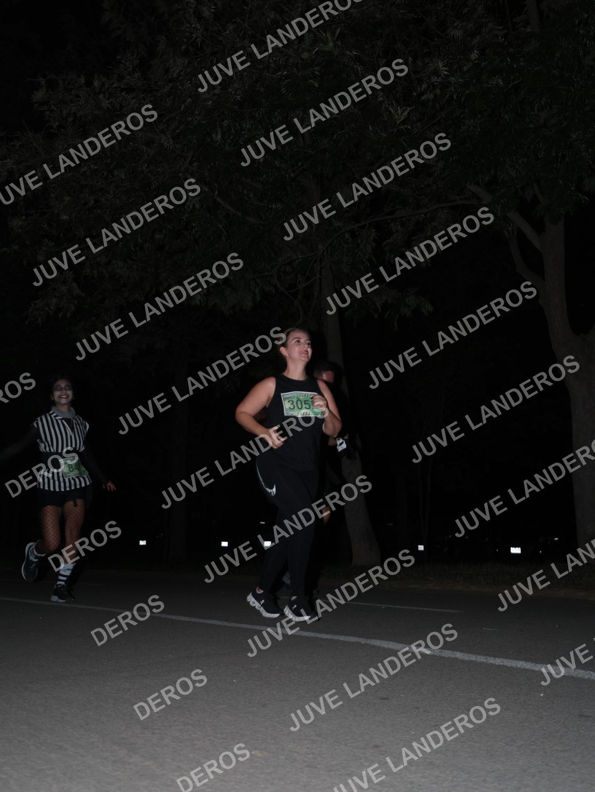 Foto de la Carrera Nocturna de Zombies Parque Metropolitano 2026 en Parque Metropolitano de Guadalajara, Zapopan, Jalisco a las 20:55 · dorsal 305