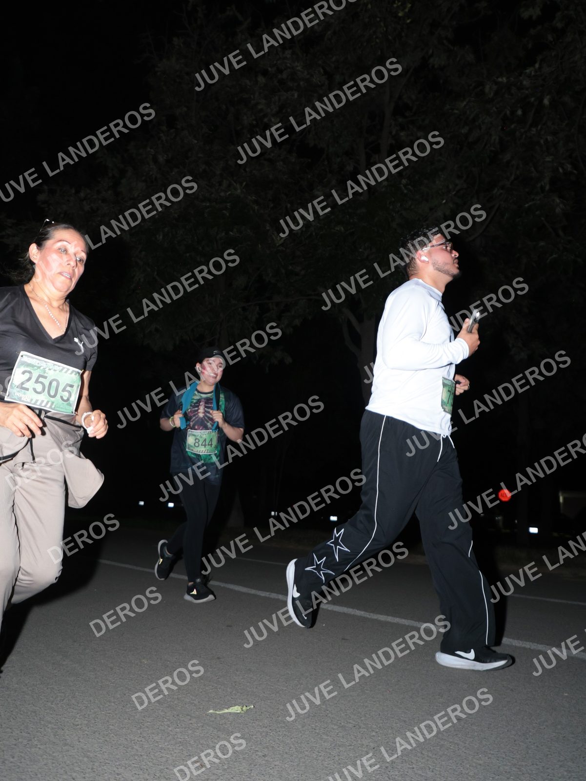 Foto de la Carrera Nocturna de Zombies Parque Metropolitano 2026 en Parque Metropolitano de Guadalajara, Zapopan, Jalisco a las 20:52 · dorsal 2505, 844
