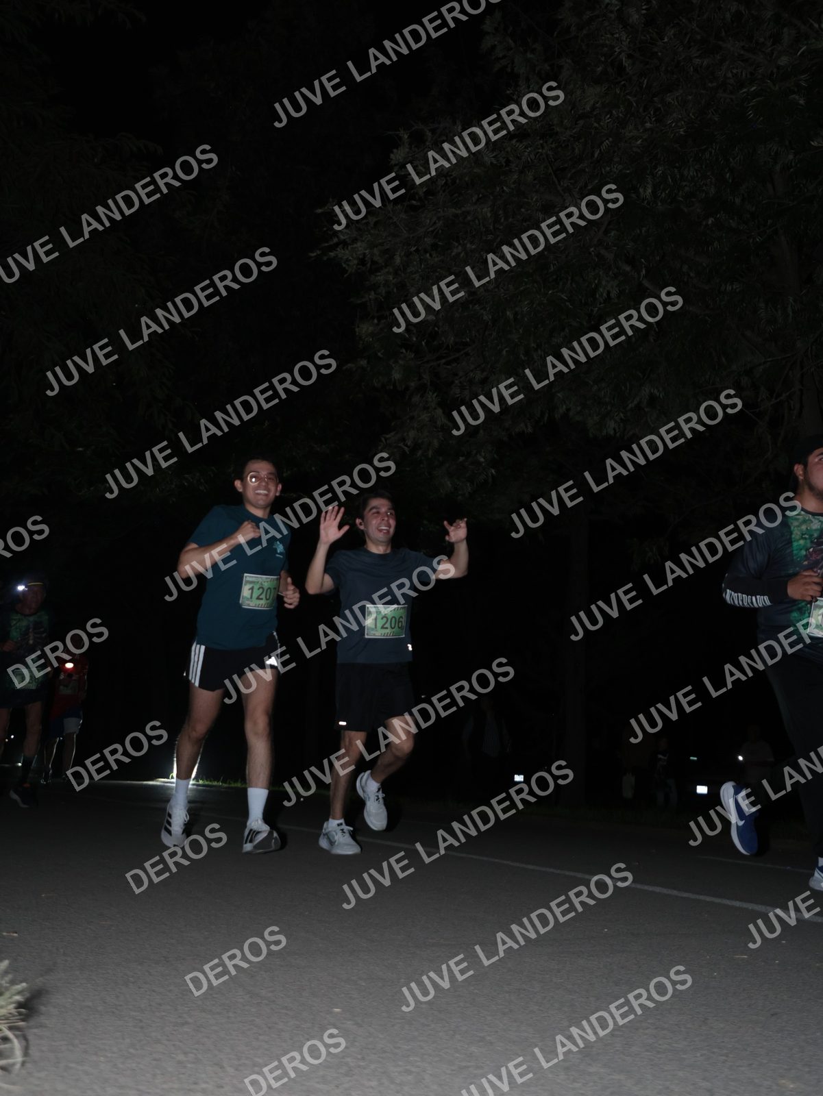 Foto de la Carrera Nocturna de Zombies Parque Metropolitano 2026 en Parque Metropolitano de Guadalajara, Zapopan, Jalisco a las 20:48 · dorsal 1206, 83
