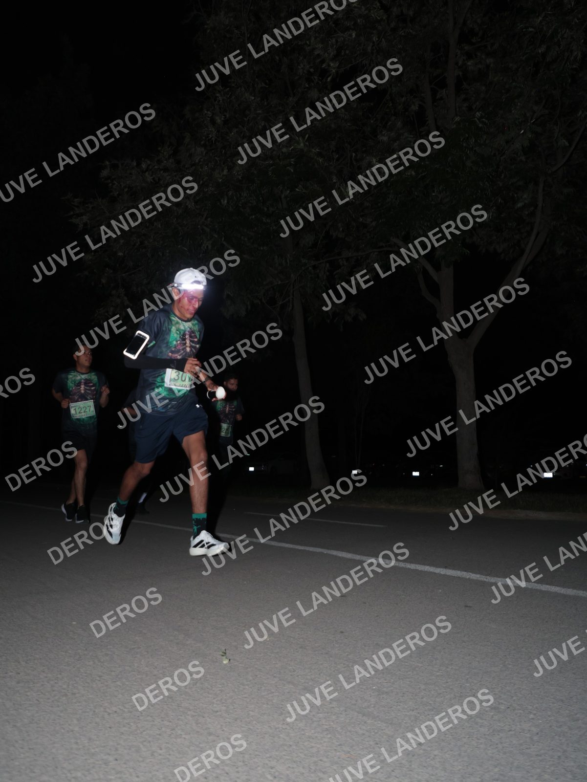 Foto de la Carrera Nocturna de Zombies Parque Metropolitano 2026 en Parque Metropolitano de Guadalajara, Zapopan, Jalisco a las 20:40 · dorsal 227, 30