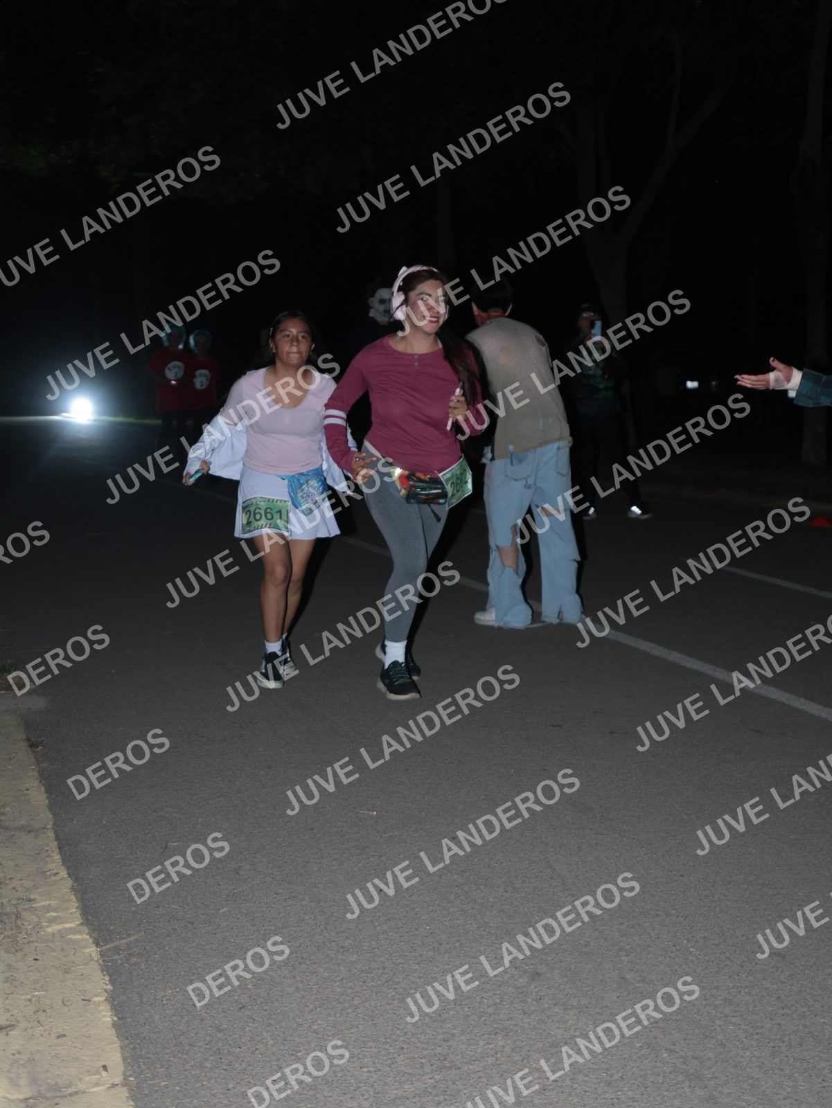 Foto de la Carrera Nocturna de Zombies Parque Metropolitano 2026 en Parque Metropolitano de Guadalajara, Zapopan, Jalisco a las 21:04 · dorsal 2661