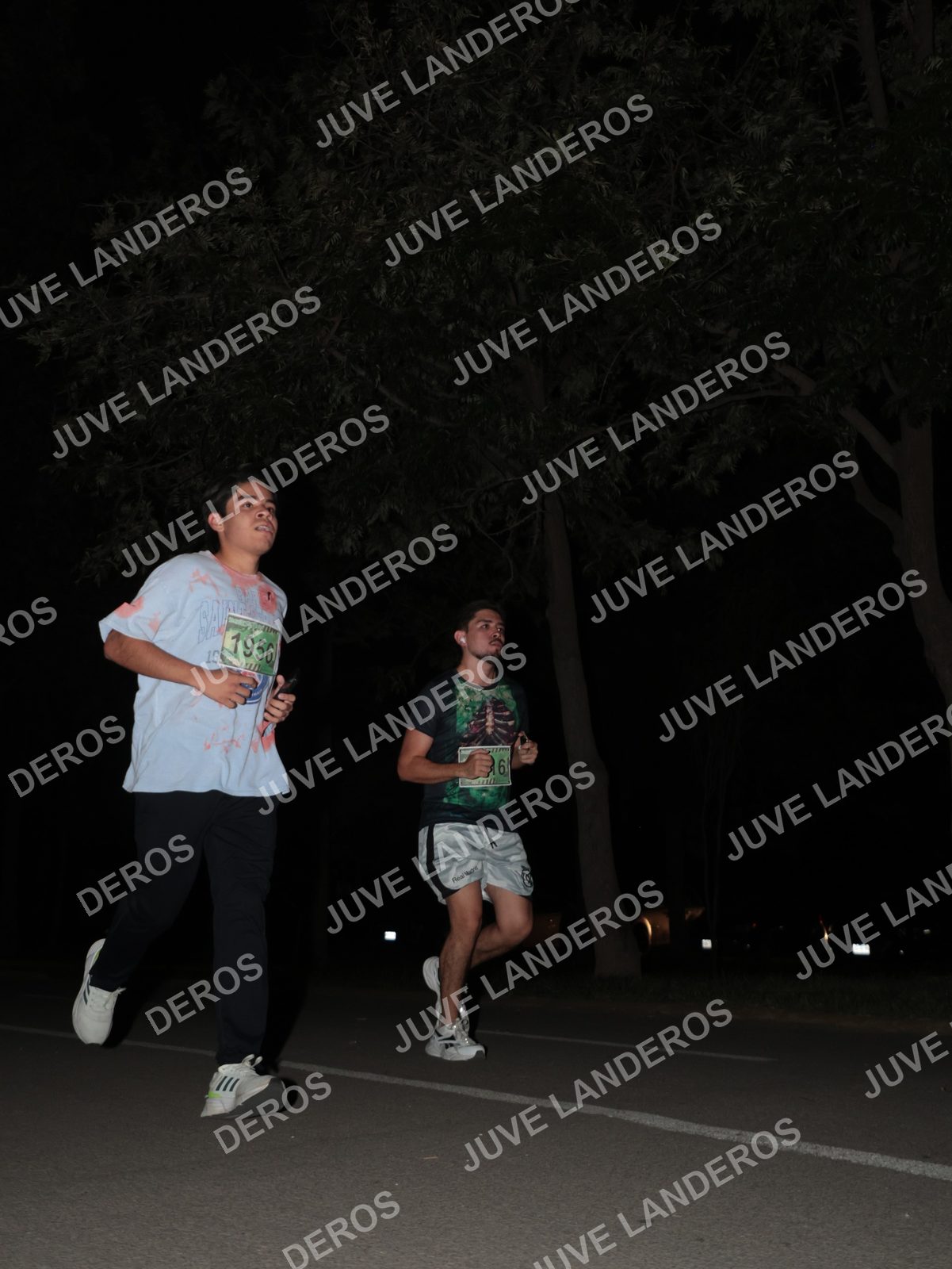 Foto de la Carrera Nocturna de Zombies Parque Metropolitano 2026 en Parque Metropolitano de Guadalajara, Zapopan, Jalisco a las 20:45 · dorsal 1956