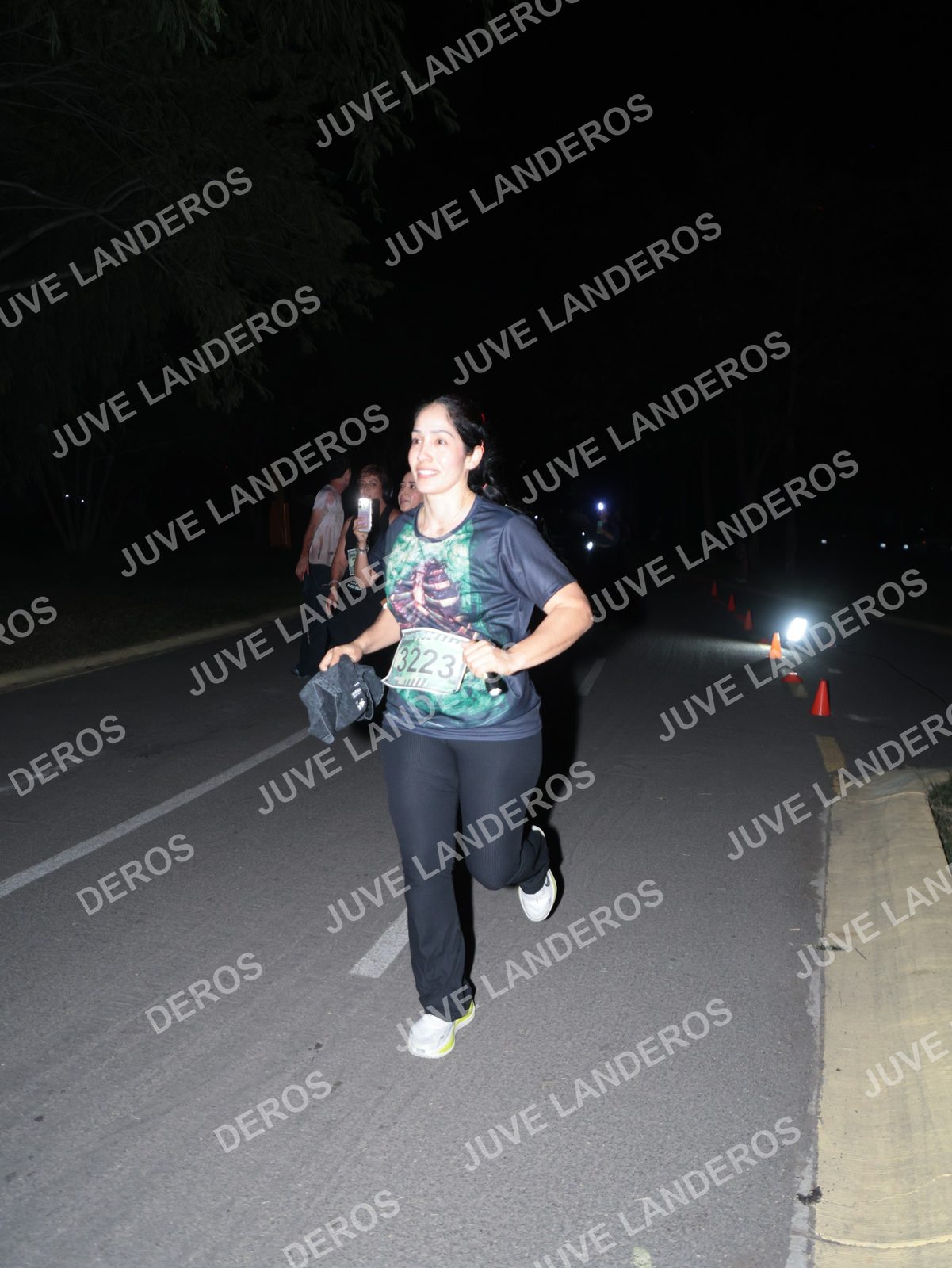 Foto de la Carrera Nocturna de Zombies Parque Metropolitano 2026 en Parque Metropolitano de Guadalajara, Zapopan, Jalisco a las 21:01 · dorsal 3223