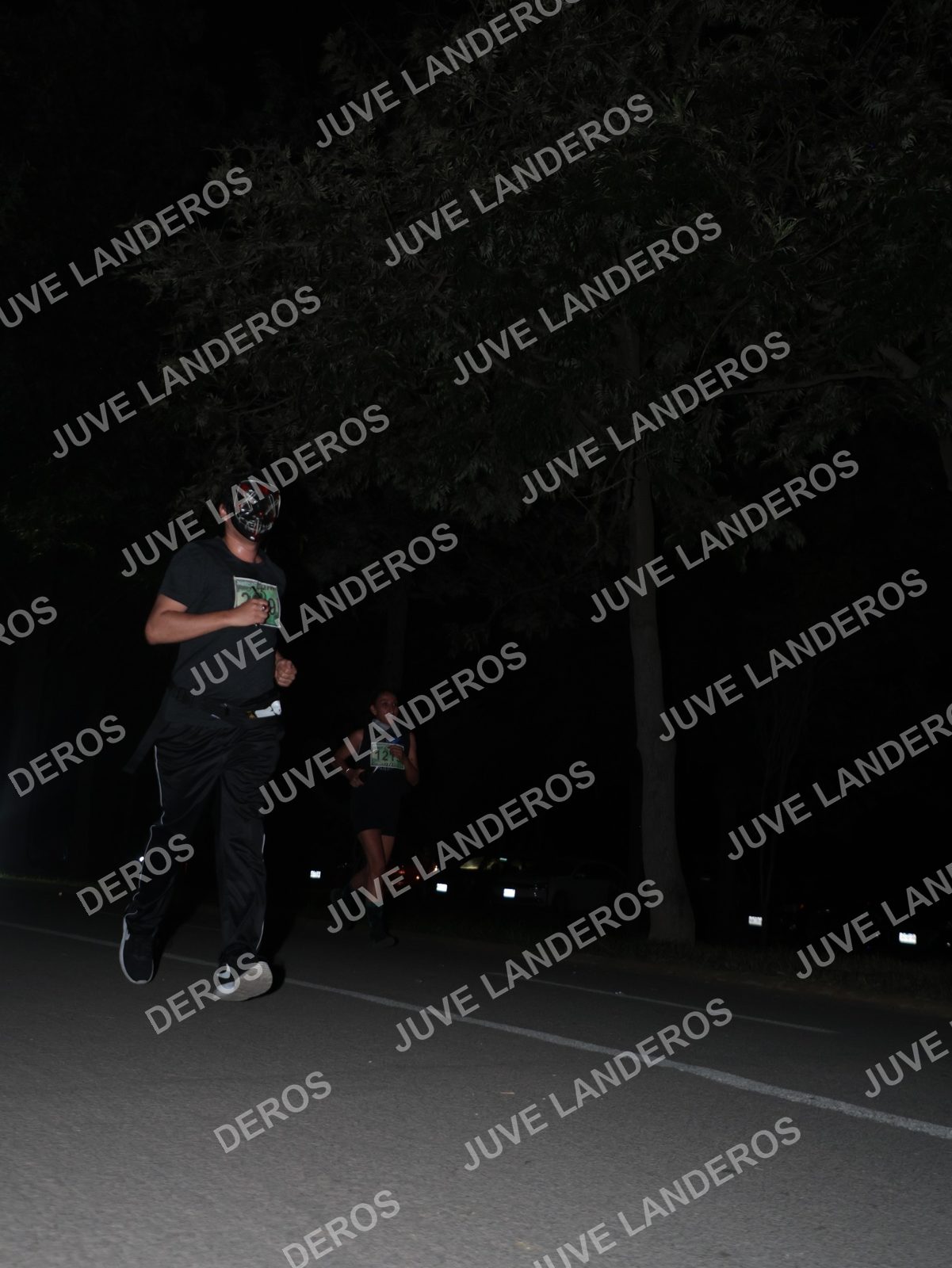 Foto de la Carrera Nocturna de Zombies Parque Metropolitano 2026 en Parque Metropolitano de Guadalajara, Zapopan, Jalisco a las 20:49 · dorsal 12