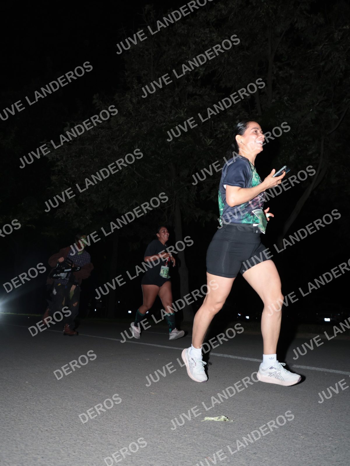 Foto de la Carrera Nocturna de Zombies Parque Metropolitano 2026 en Parque Metropolitano de Guadalajara, Zapopan, Jalisco a las 20:48 · dorsal 13