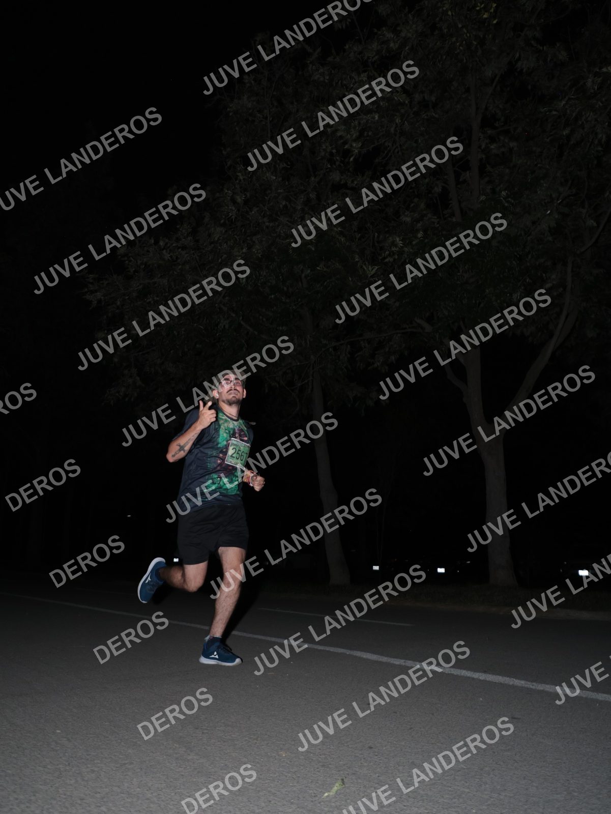 Foto de la Carrera Nocturna de Zombies Parque Metropolitano 2026 en Parque Metropolitano de Guadalajara, Zapopan, Jalisco a las 20:43 · dorsal 2567
