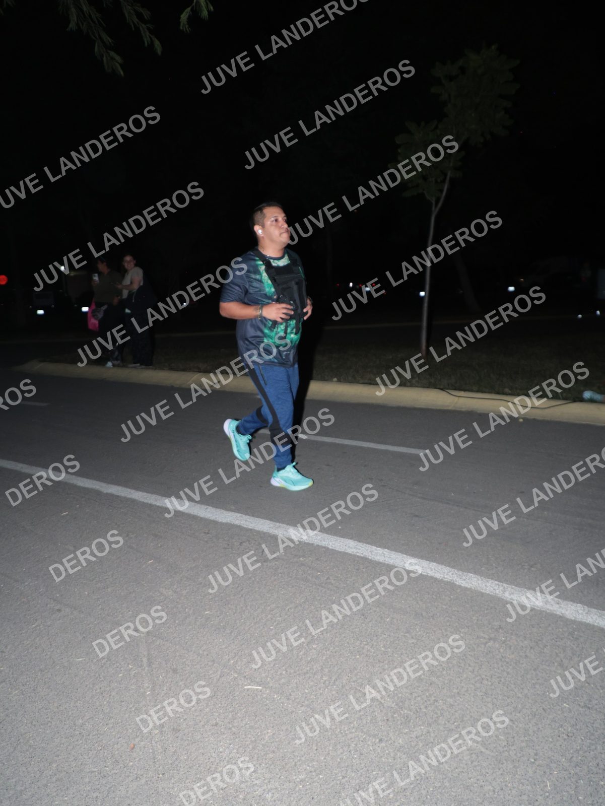 Foto de la Carrera Nocturna de Zombies Parque Metropolitano 2026 en Parque Metropolitano de Guadalajara, Zapopan, Jalisco a las 21:04
