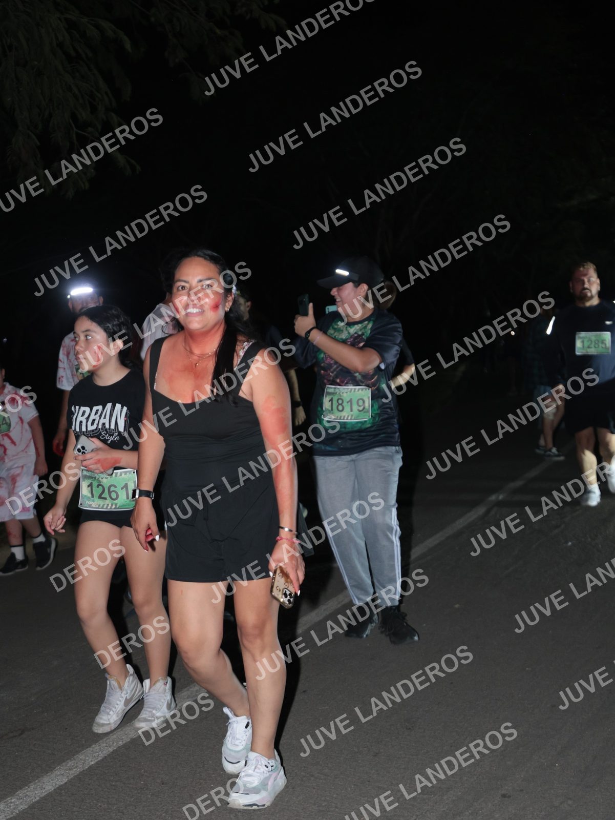 Foto de la Carrera Nocturna de Zombies Parque Metropolitano 2026 en Parque Metropolitano de Guadalajara, Zapopan, Jalisco a las 21:02 · dorsal 1261, 1819, 1285