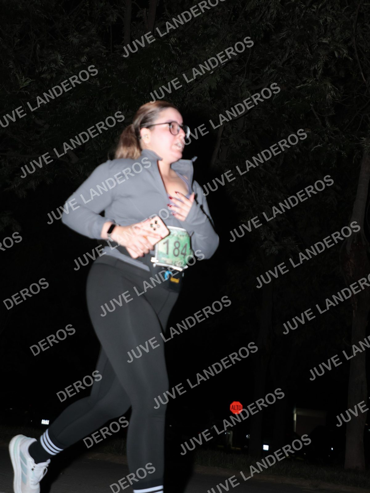 Foto de la Carrera Nocturna de Zombies Parque Metropolitano 2026 en Parque Metropolitano de Guadalajara, Zapopan, Jalisco a las 20:56 · dorsal 184