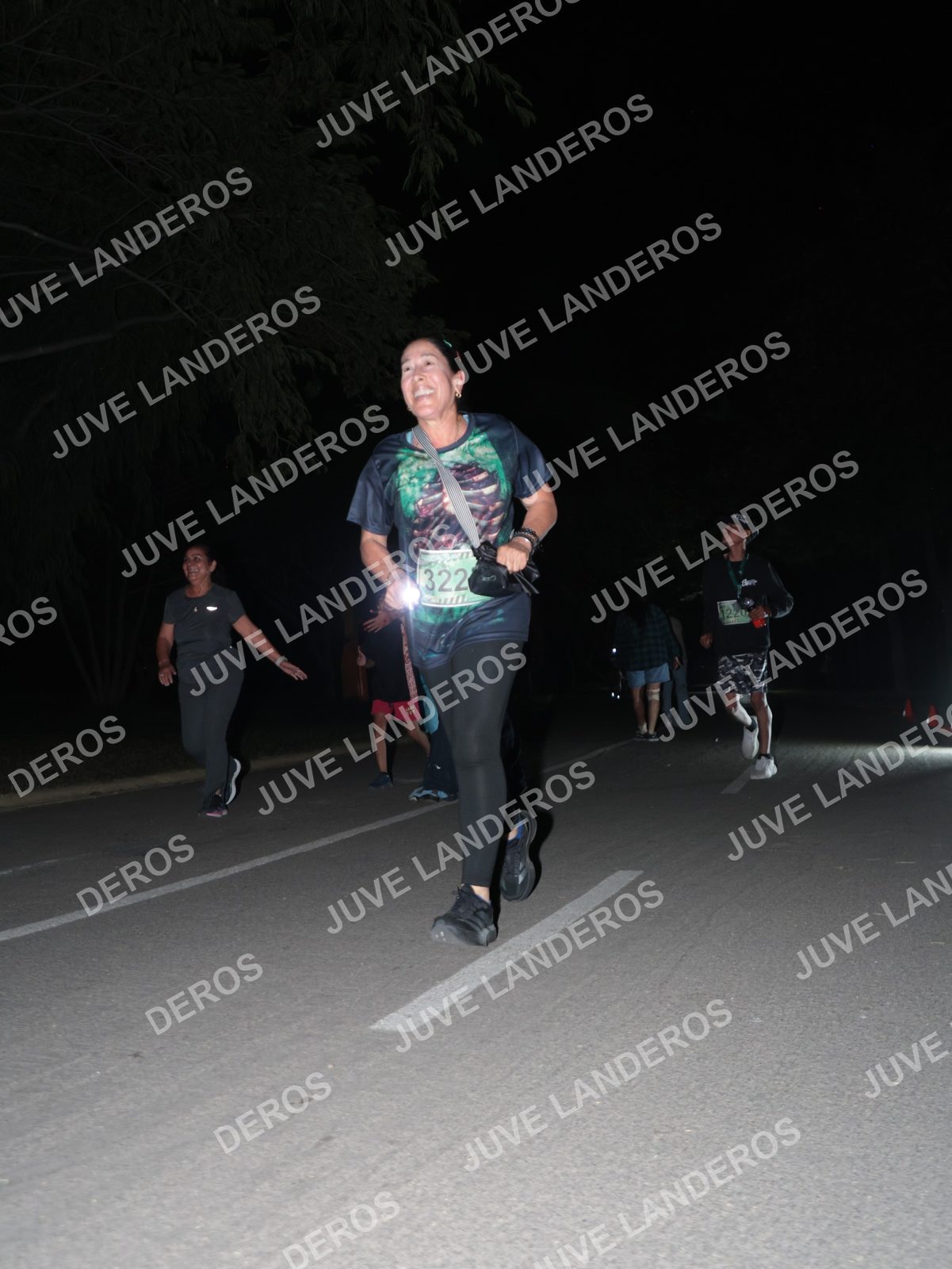 Foto de la Carrera Nocturna de Zombies Parque Metropolitano 2026 en Parque Metropolitano de Guadalajara, Zapopan, Jalisco a las 21:01 · dorsal 322