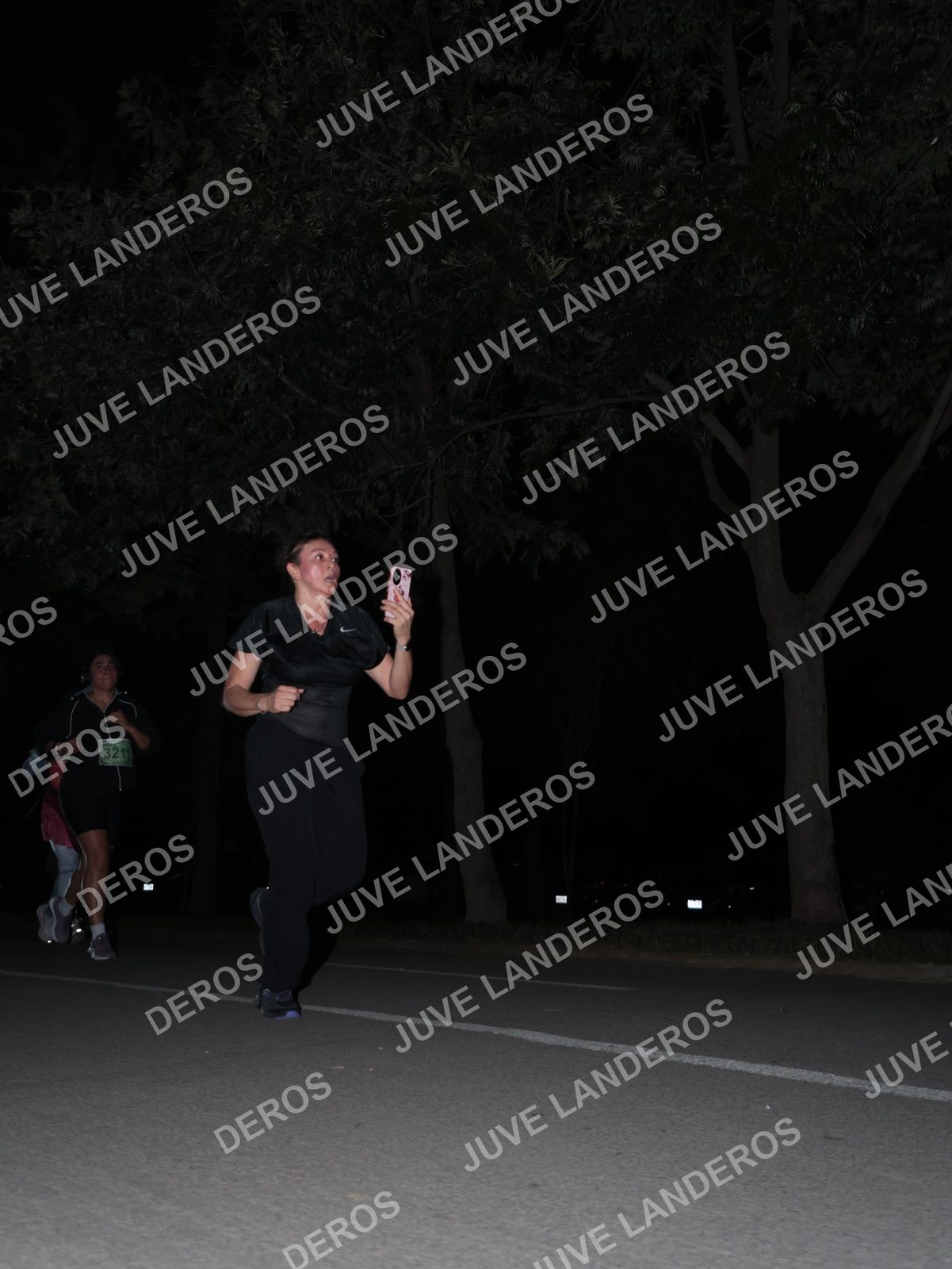 Foto de la Carrera Nocturna de Zombies Parque Metropolitano 2026 en Parque Metropolitano de Guadalajara, Zapopan, Jalisco a las 20:47 · dorsal 321
