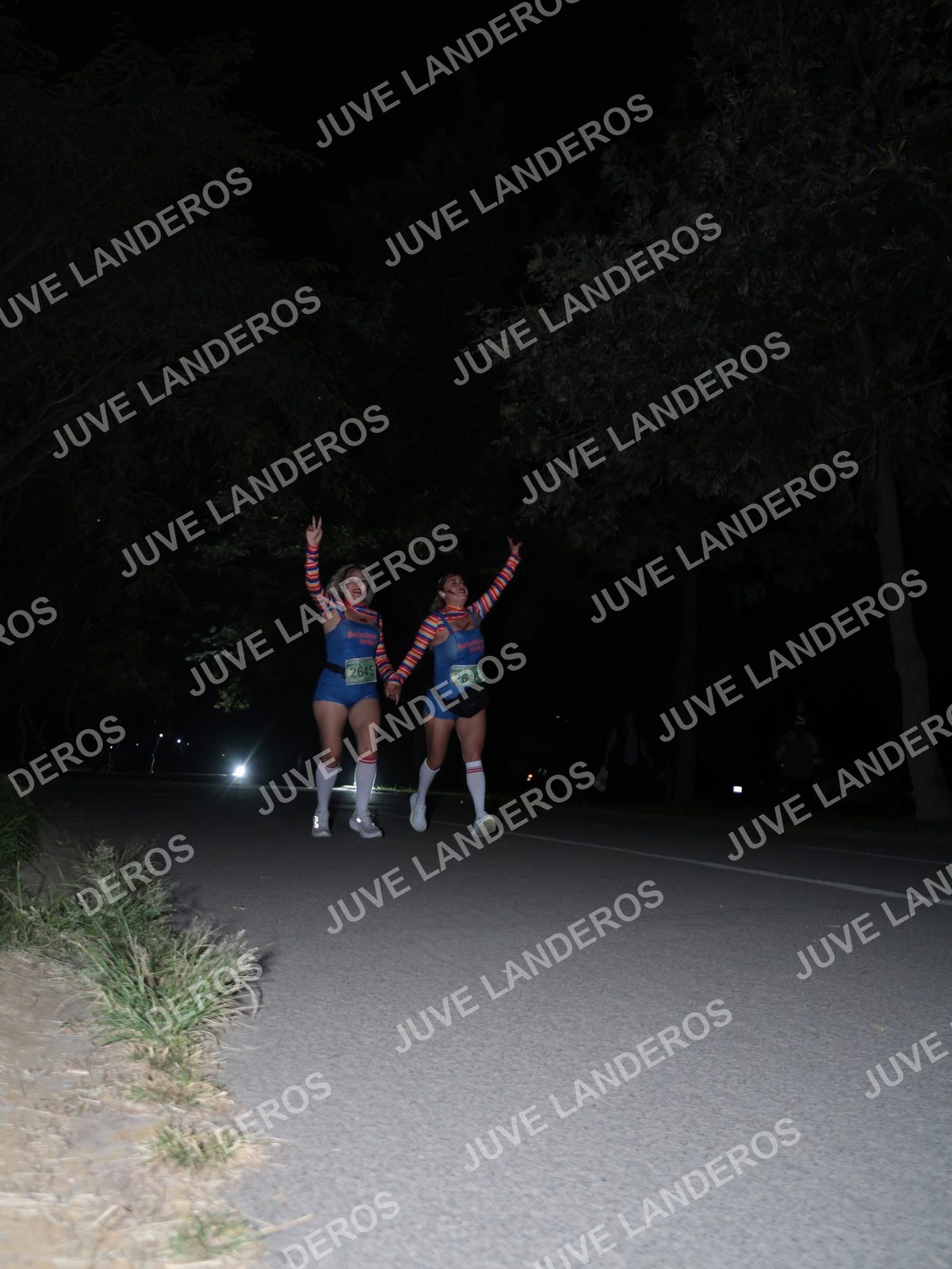 Foto de la Carrera Nocturna de Zombies Parque Metropolitano 2026 en Parque Metropolitano de Guadalajara, Zapopan, Jalisco a las 20:48 · dorsal 2645, 2646