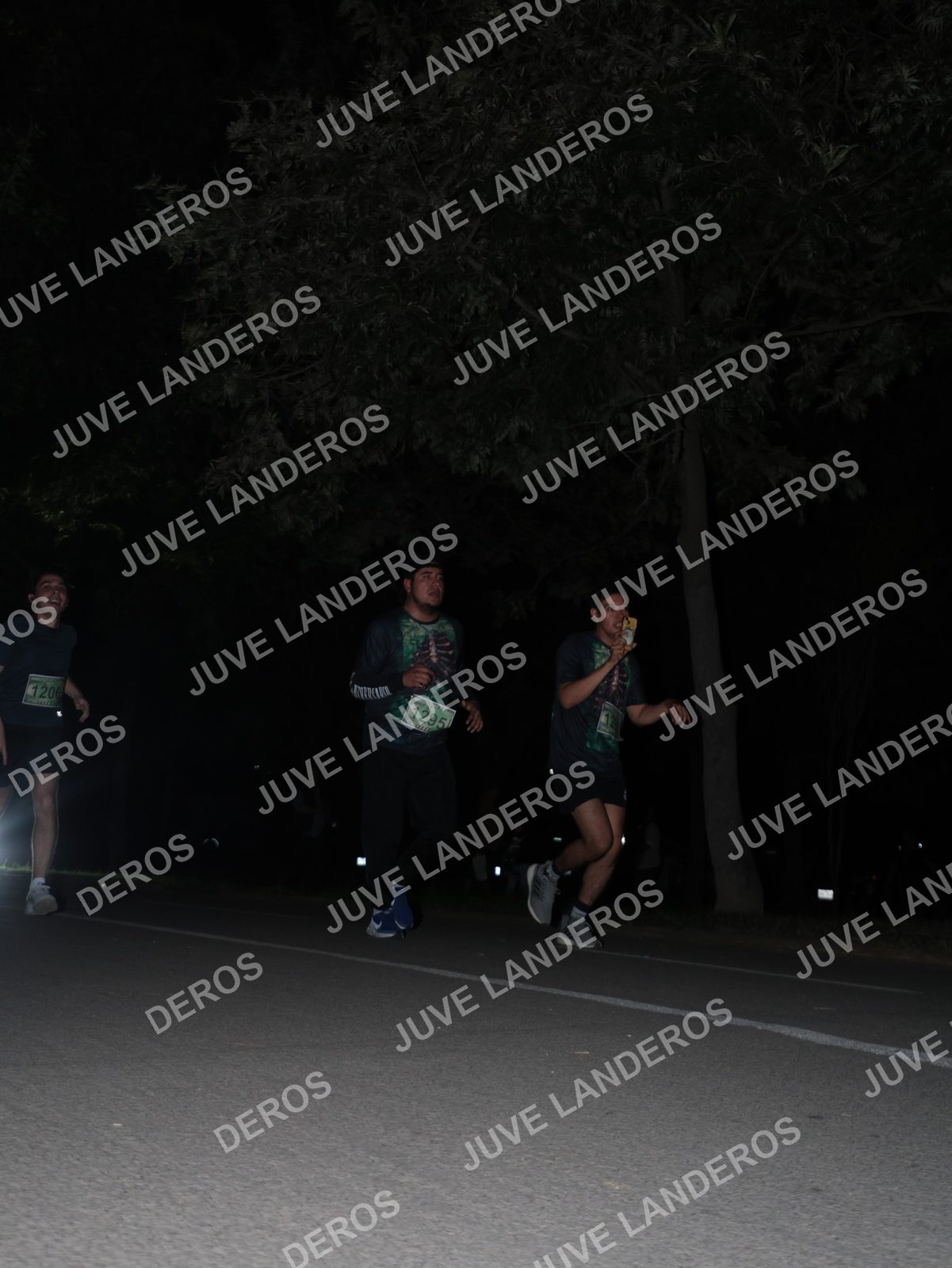 Foto de la Carrera Nocturna de Zombies Parque Metropolitano 2026 en Parque Metropolitano de Guadalajara, Zapopan, Jalisco a las 20:48 · dorsal 1295