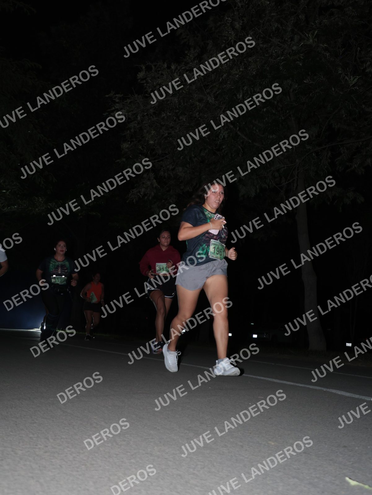 Foto de la Carrera Nocturna de Zombies Parque Metropolitano 2026 en Parque Metropolitano de Guadalajara, Zapopan, Jalisco a las 20:50 · dorsal 196, 311