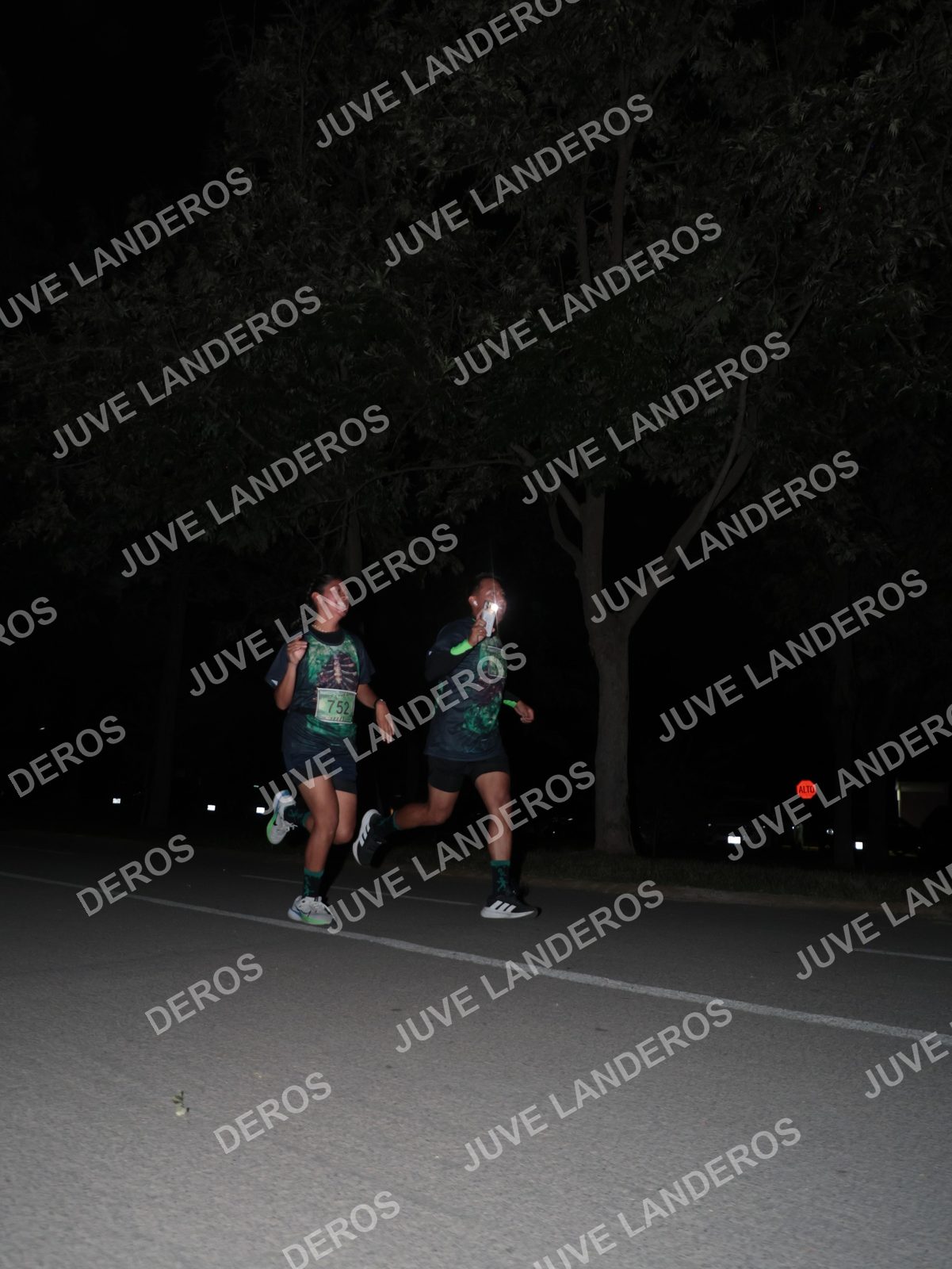 Foto de la Carrera Nocturna de Zombies Parque Metropolitano 2026 en Parque Metropolitano de Guadalajara, Zapopan, Jalisco a las 20:40 · dorsal 752