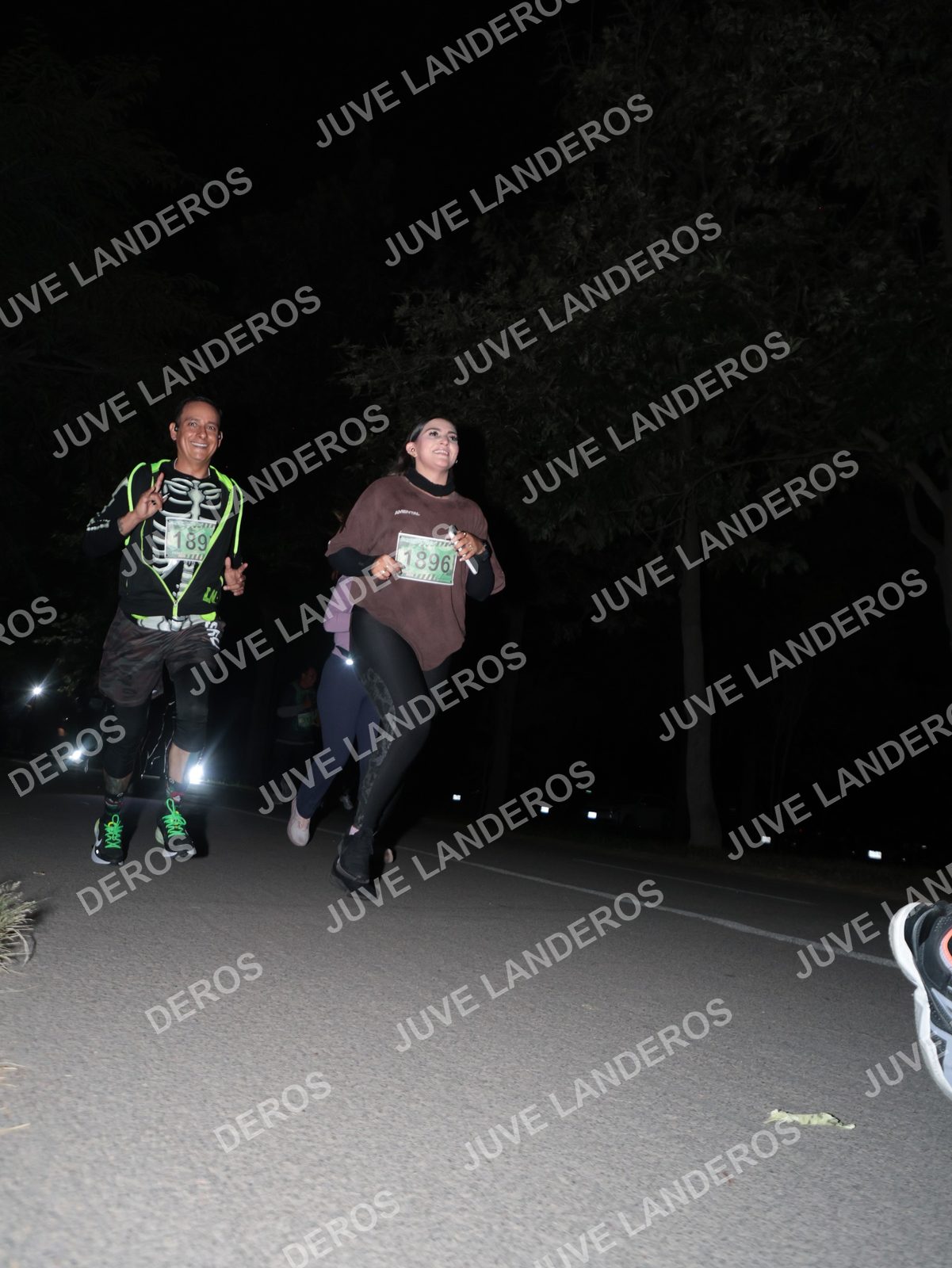 Foto de la Carrera Nocturna de Zombies Parque Metropolitano 2026 en Parque Metropolitano de Guadalajara, Zapopan, Jalisco a las 20:56 · dorsal 1896