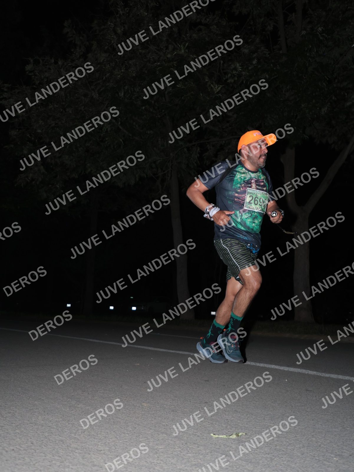 Foto de la Carrera Nocturna de Zombies Parque Metropolitano 2026 en Parque Metropolitano de Guadalajara, Zapopan, Jalisco a las 20:47 · dorsal 2690