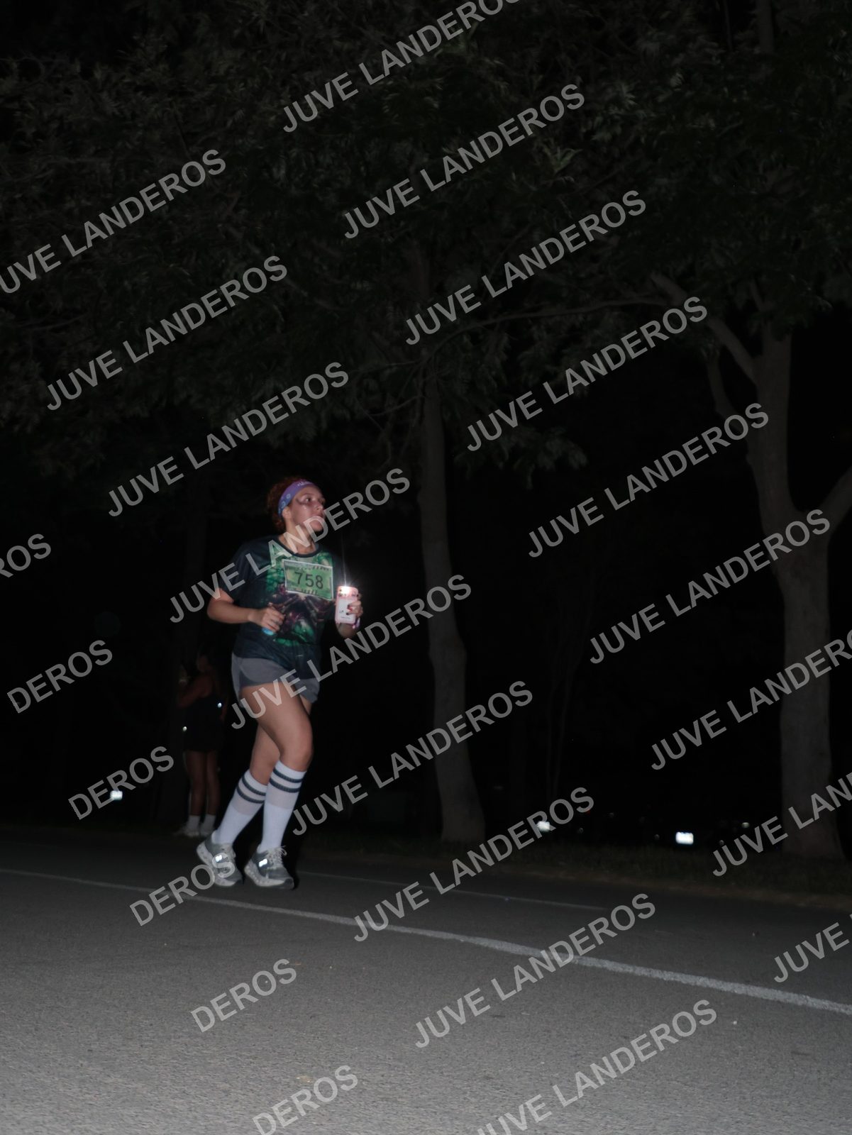 Foto de la Carrera Nocturna de Zombies Parque Metropolitano 2026 en Parque Metropolitano de Guadalajara, Zapopan, Jalisco a las 20:56 · dorsal 758