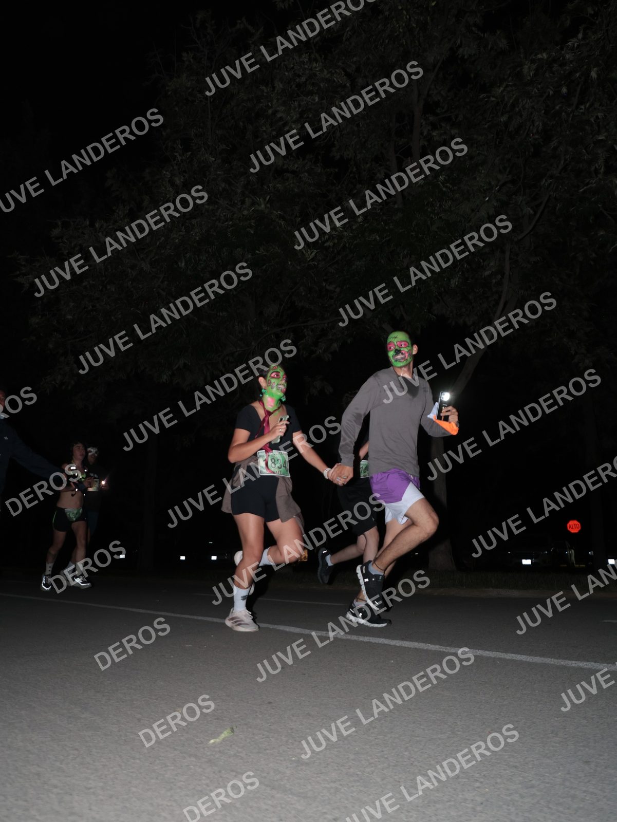 Foto de la Carrera Nocturna de Zombies Parque Metropolitano 2026 en Parque Metropolitano de Guadalajara, Zapopan, Jalisco a las 20:44 · dorsal 834