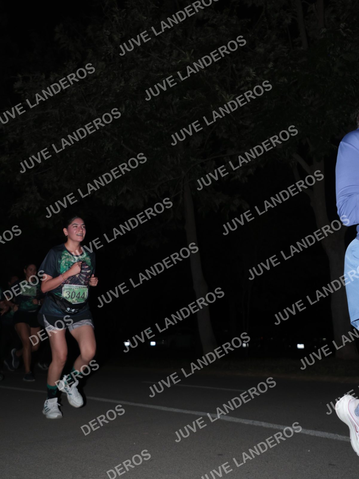 Foto de la Carrera Nocturna de Zombies Parque Metropolitano 2026 en Parque Metropolitano de Guadalajara, Zapopan, Jalisco a las 20:52 · dorsal 899