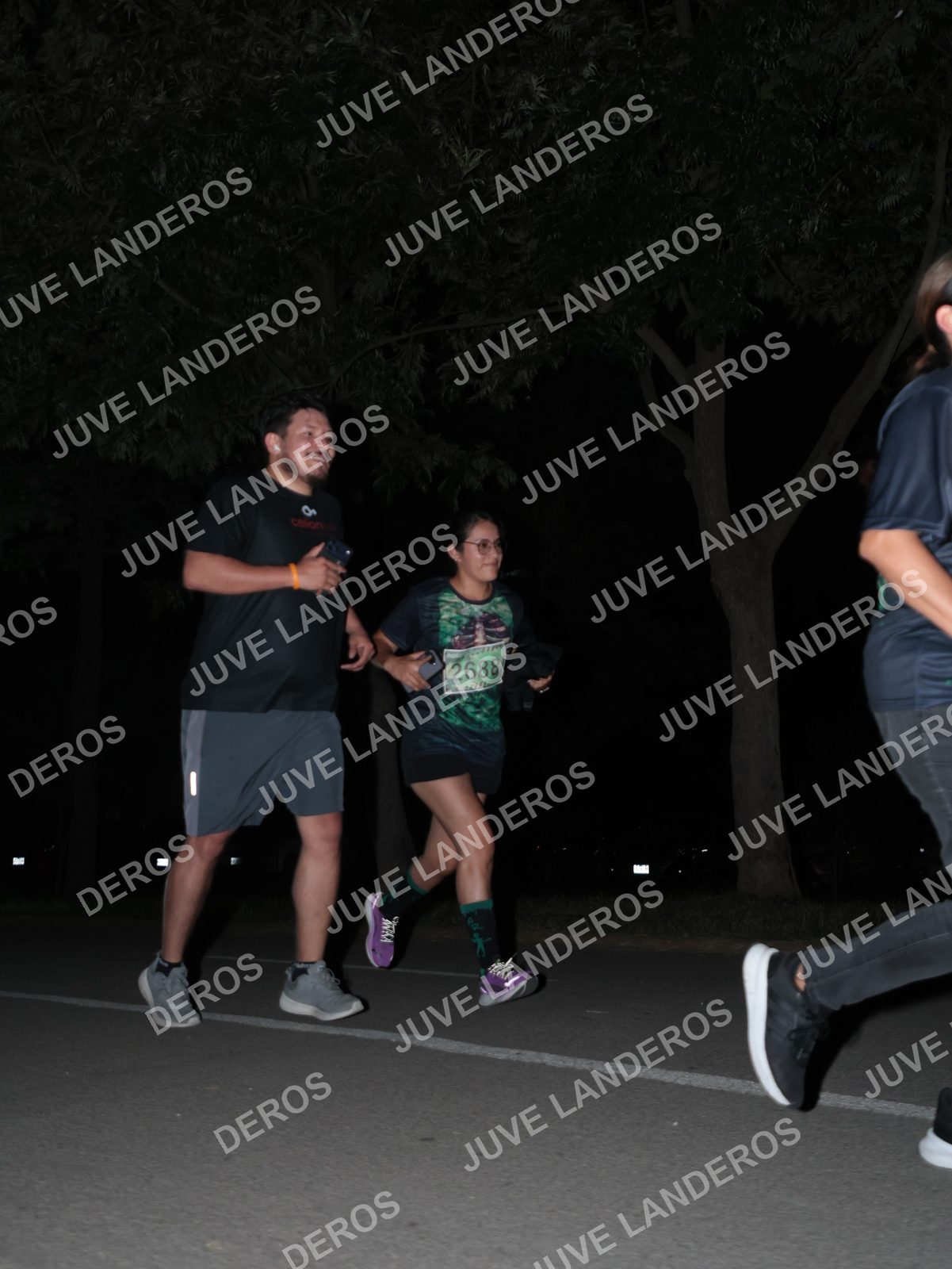 Foto de la Carrera Nocturna de Zombies Parque Metropolitano 2026 en Parque Metropolitano de Guadalajara, Zapopan, Jalisco a las 20:53 · dorsal 2688