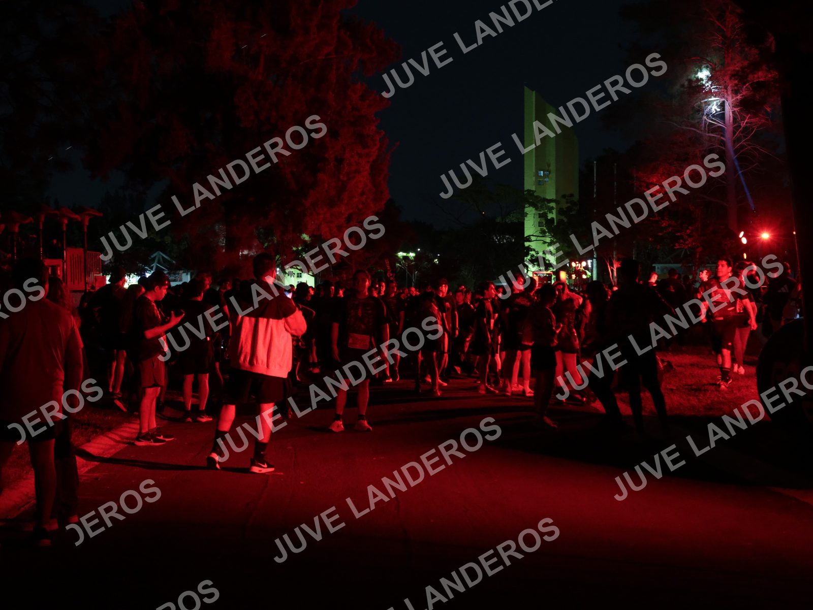 Foto de la Carrera Nocturna de Zombies Parque Metropolitano 2026 en Parque Metropolitano de Guadalajara, Zapopan, Jalisco a las 19:42