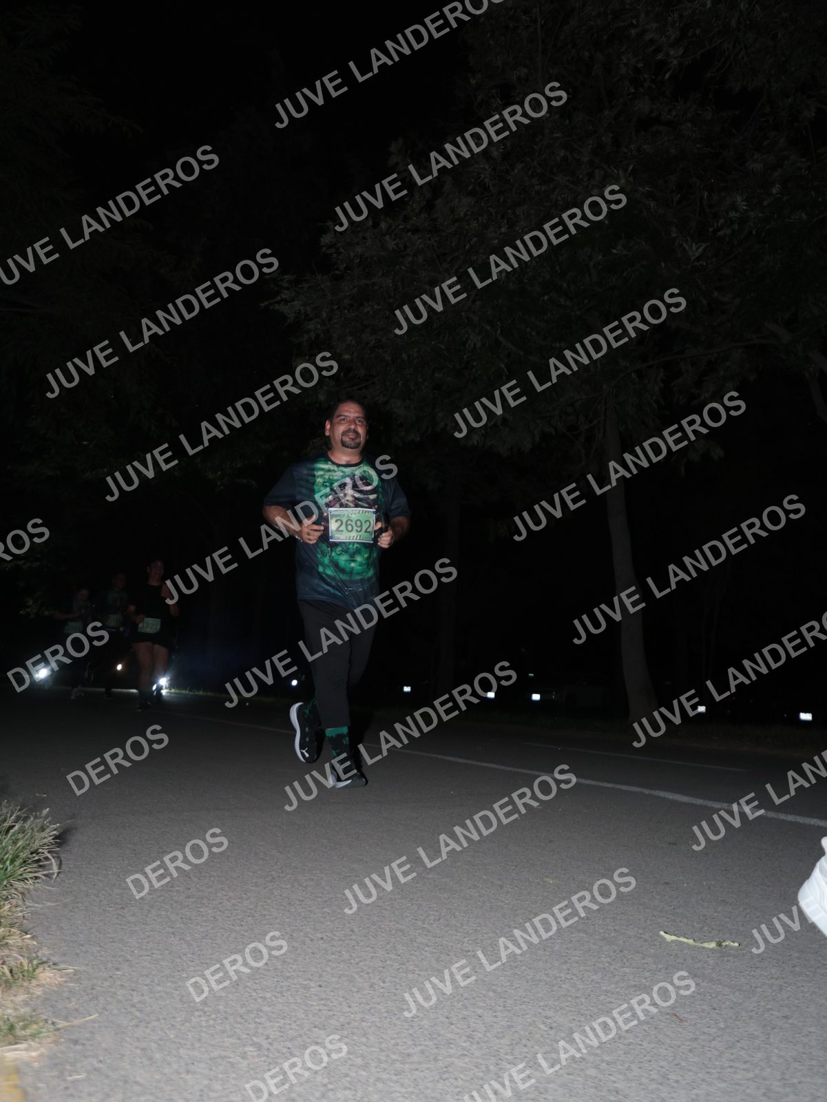 Foto de la Carrera Nocturna de Zombies Parque Metropolitano 2026 en Parque Metropolitano de Guadalajara, Zapopan, Jalisco a las 20:50 · dorsal 2692