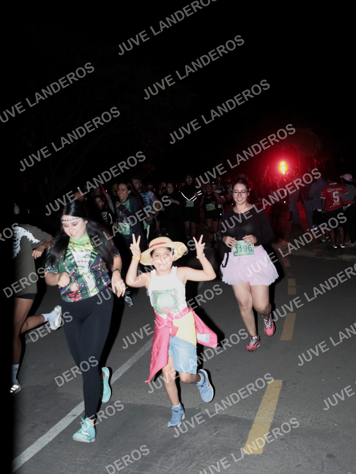 Foto de la Carrera Nocturna de Zombies Parque Metropolitano 2026 en Parque Metropolitano de Guadalajara, Zapopan, Jalisco a las 20:16 · dorsal 3196, 312