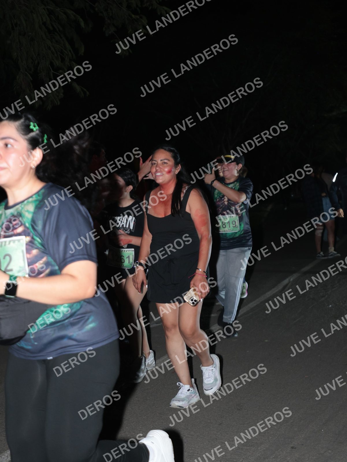 Foto de la Carrera Nocturna de Zombies Parque Metropolitano 2026 en Parque Metropolitano de Guadalajara, Zapopan, Jalisco a las 21:02 · dorsal 61