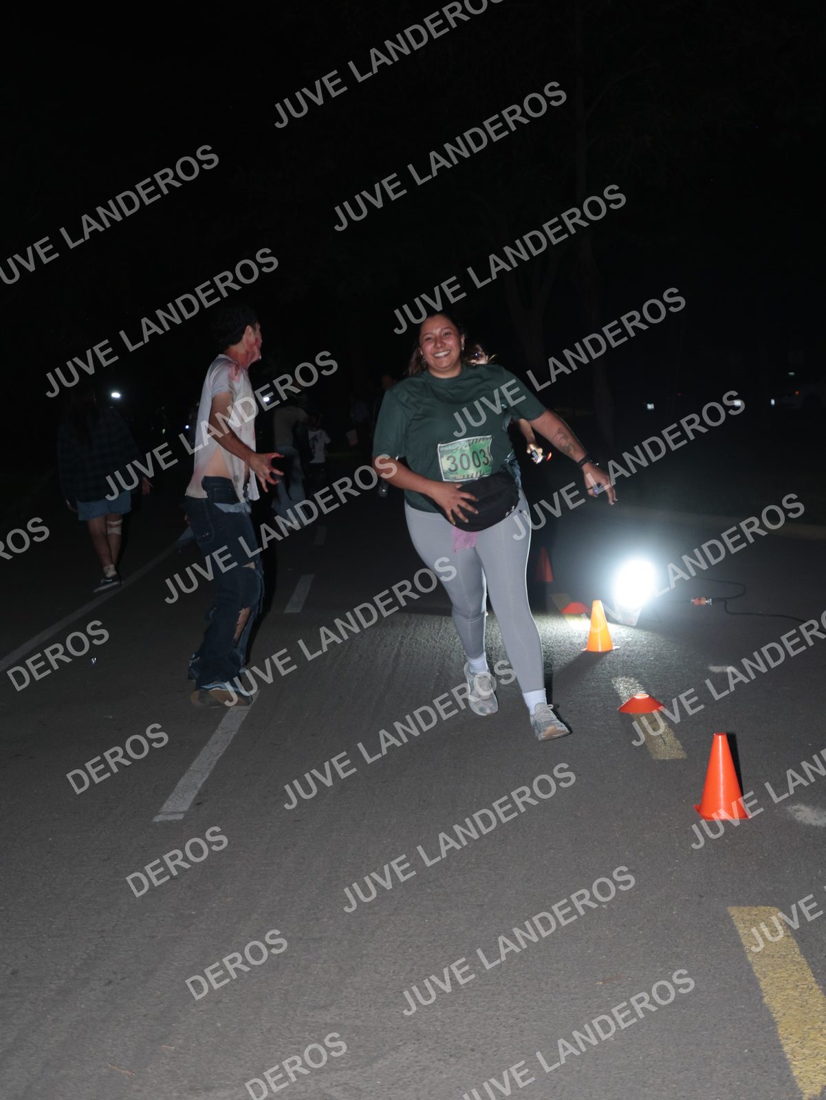 Foto de la Carrera Nocturna de Zombies Parque Metropolitano 2026 en Parque Metropolitano de Guadalajara, Zapopan, Jalisco a las 21:02 · dorsal 3003