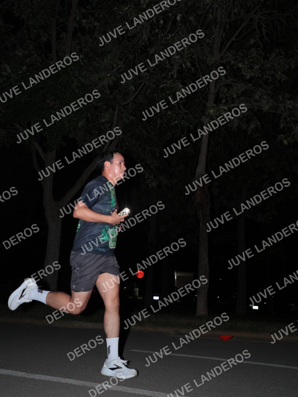 Foto de la Carrera Nocturna de Zombies Parque Metropolitano 2026 en Parque Metropolitano de Guadalajara, Zapopan, Jalisco a las 20:40