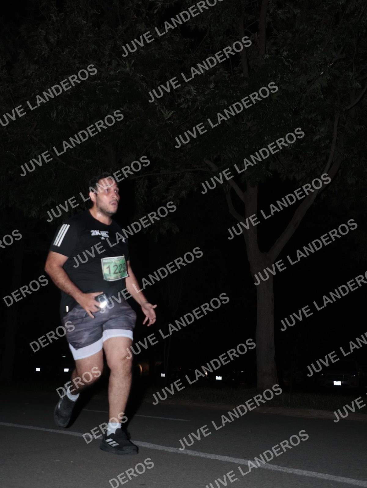 Foto de la Carrera Nocturna de Zombies Parque Metropolitano 2026 en Parque Metropolitano de Guadalajara, Zapopan, Jalisco a las 20:45 · dorsal 1229